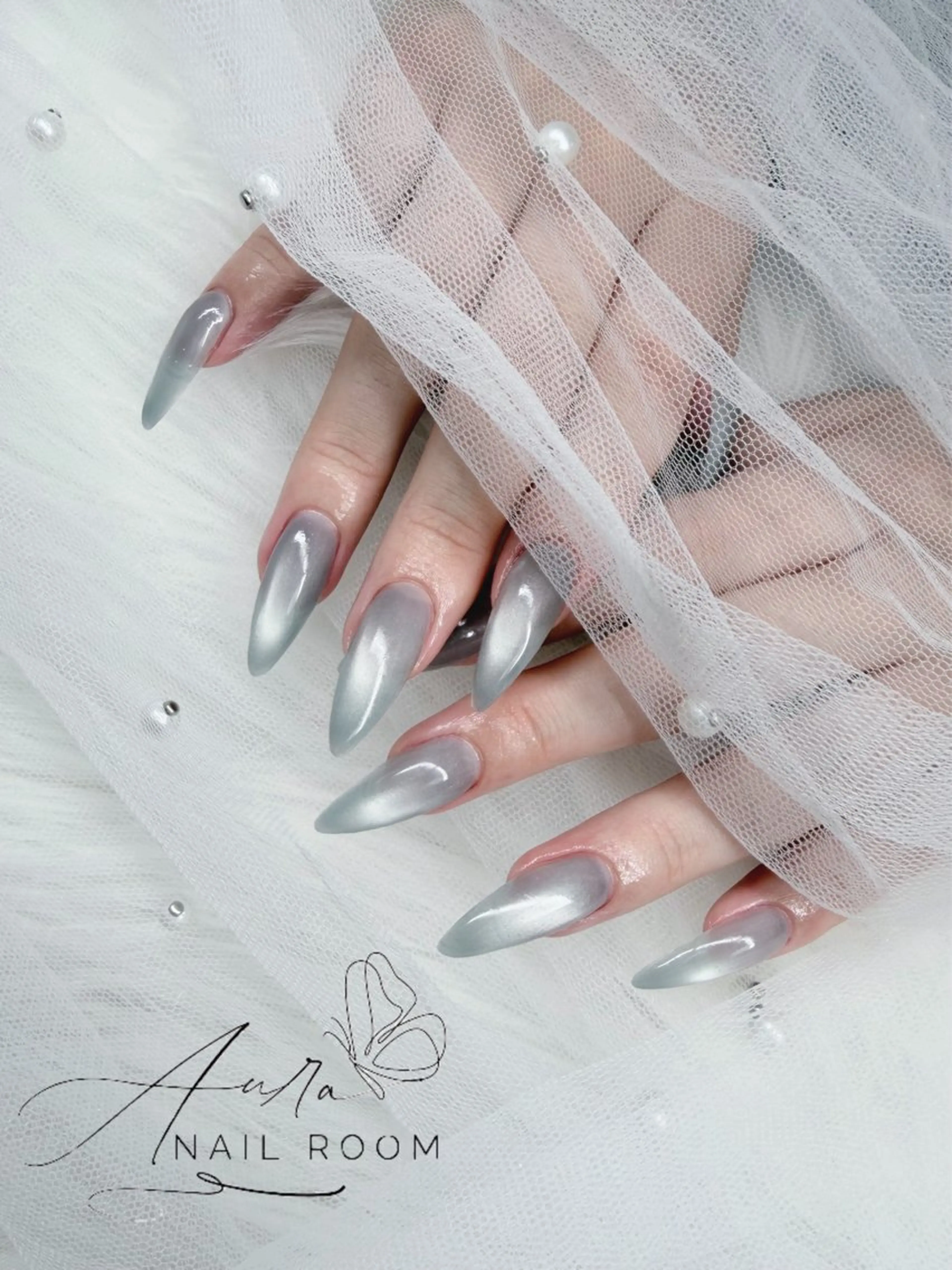 ネイル Luna (Aura nail room)のネイルデザイン