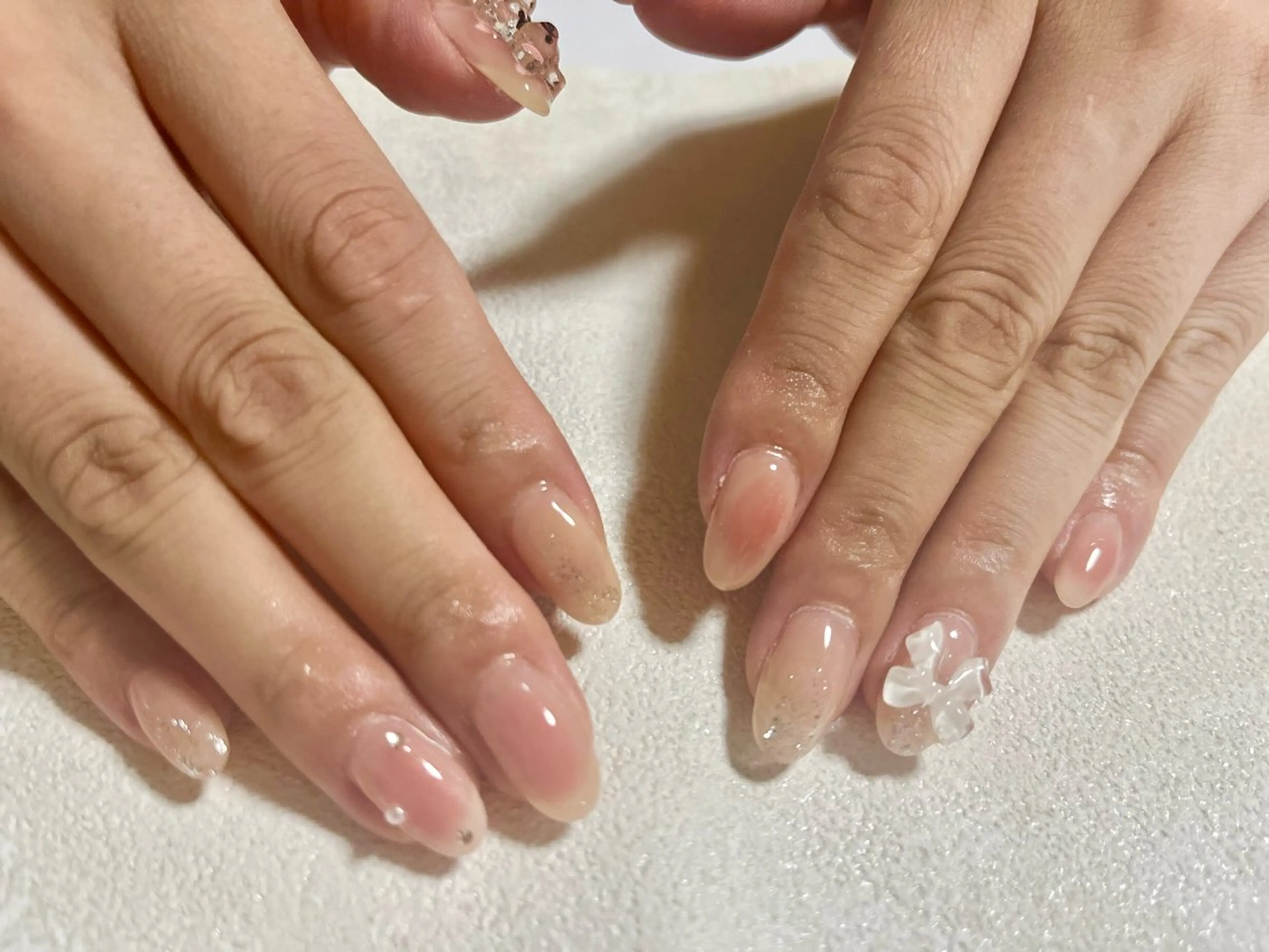 ネイル オーロラネイル ブルー チークネイル フットネイル フレンチネイル kiki nail たまプラーザのネイルデザイン