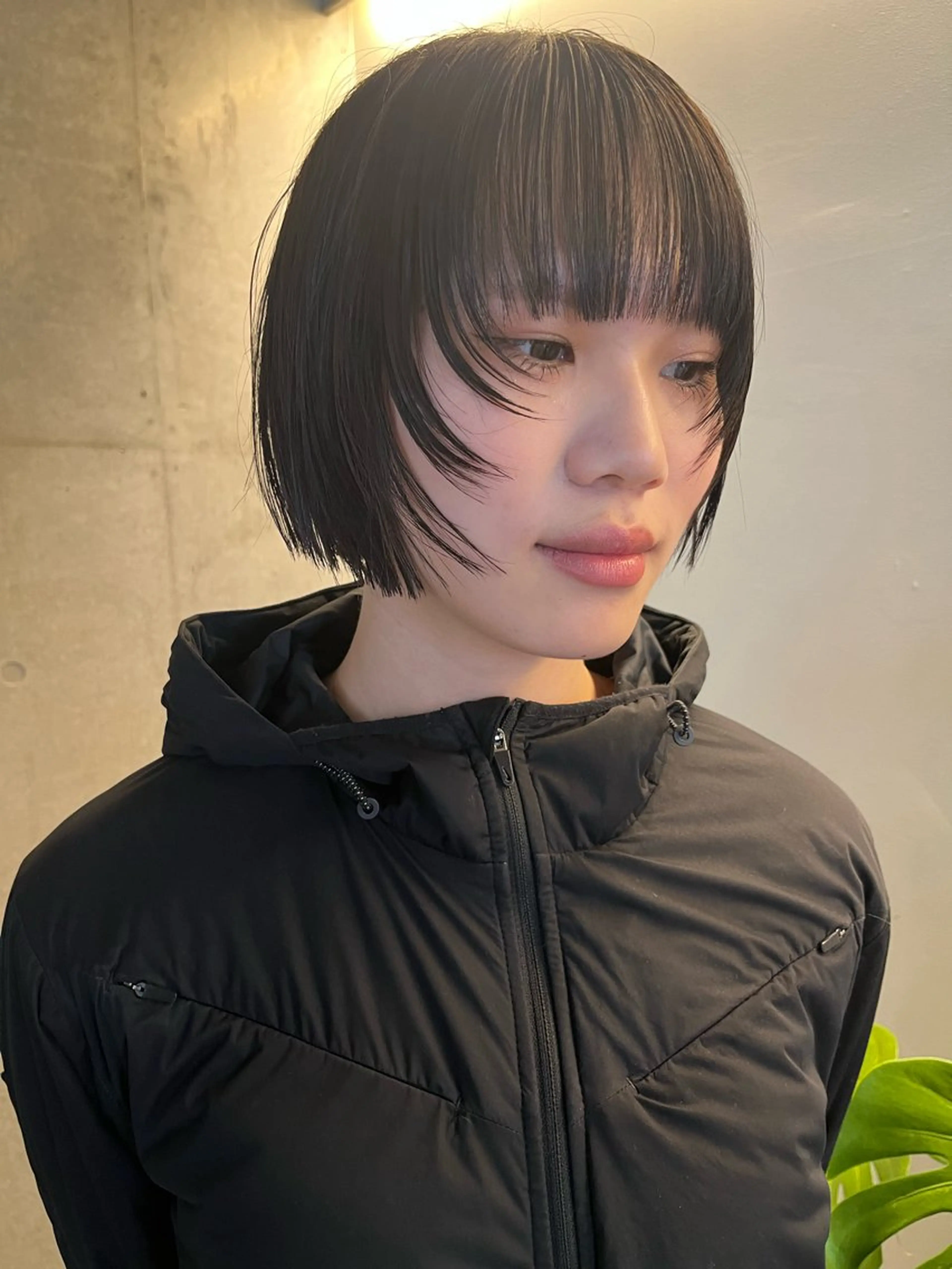 ショート ボブ 顔まわりレイヤー レイヤーカット シャギー ウルフカット カット トリートメント レイヤーカット\ウル フ　chinatsuのヘアスタイル