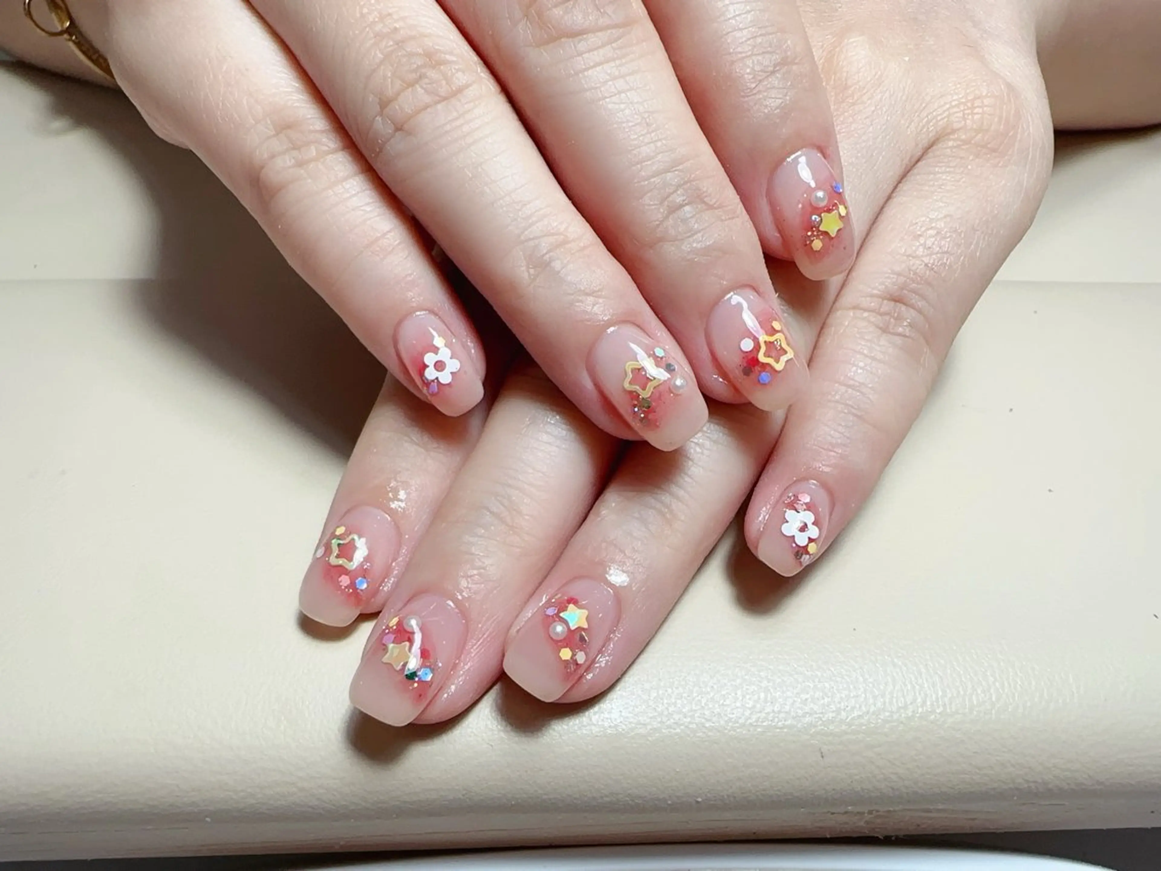 ネイル ハンドネイル NAIL CIRCLESのネイルデザイン