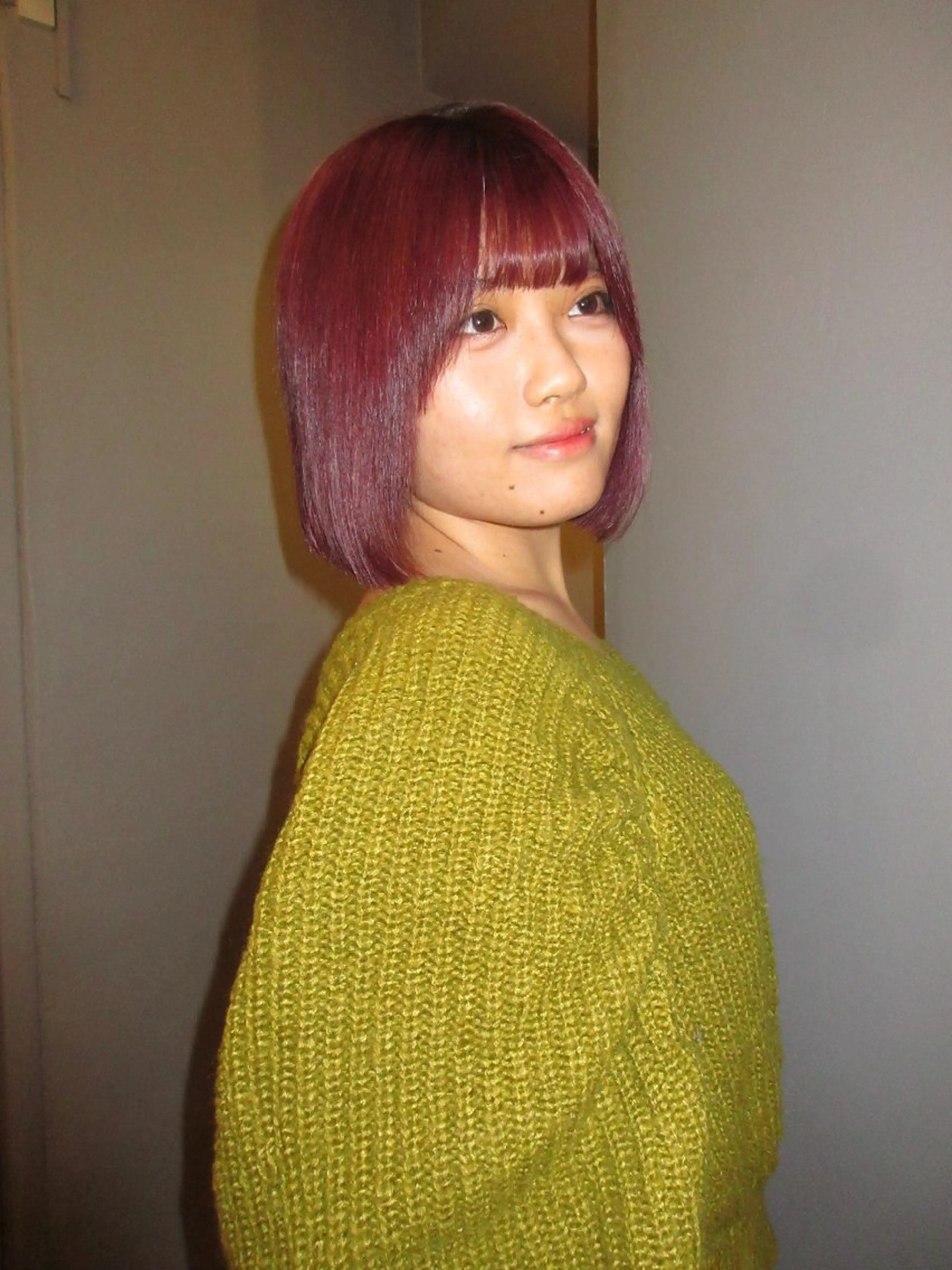 カラー Yaya ヤヤ / HACO+のヘアスタイル