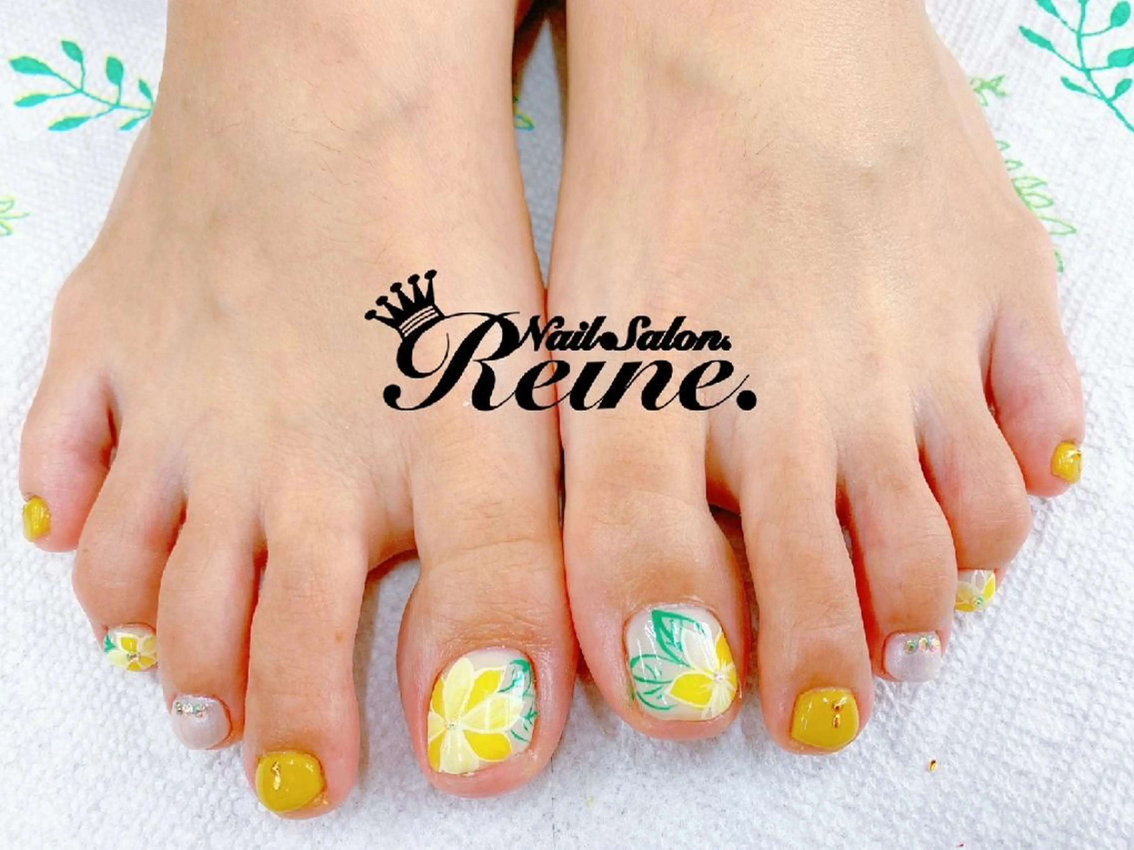 ネイル フットネイル Nailsalon Reine所属・玉栄 伶奈のネイルデザイン
