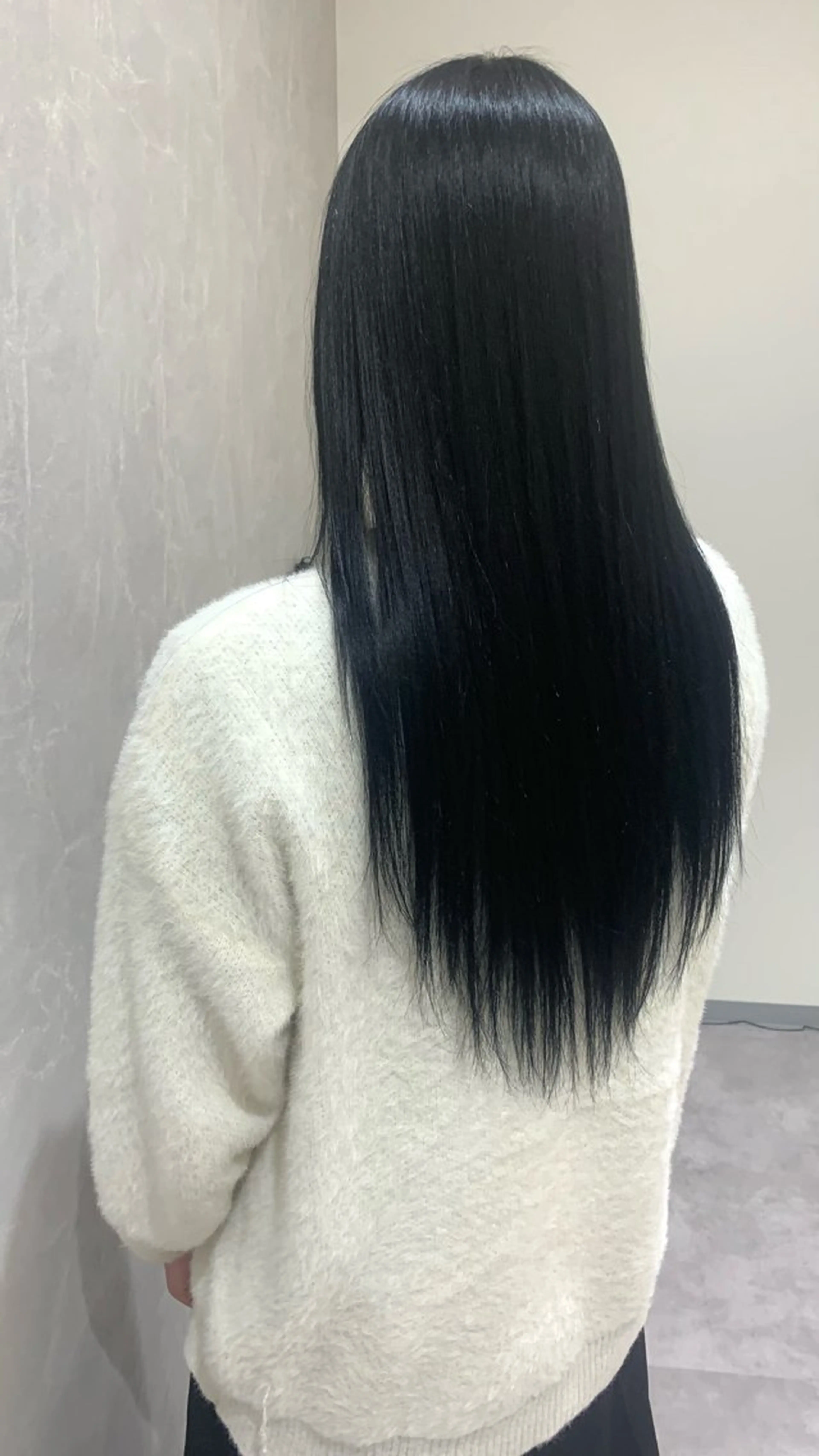 ロング カラー 黒髪 ブリーチ ブルーカラー ブルーブラック 透明感カラー 癖毛改善縮毛矯正 /中山なかやまのヘアスタイル