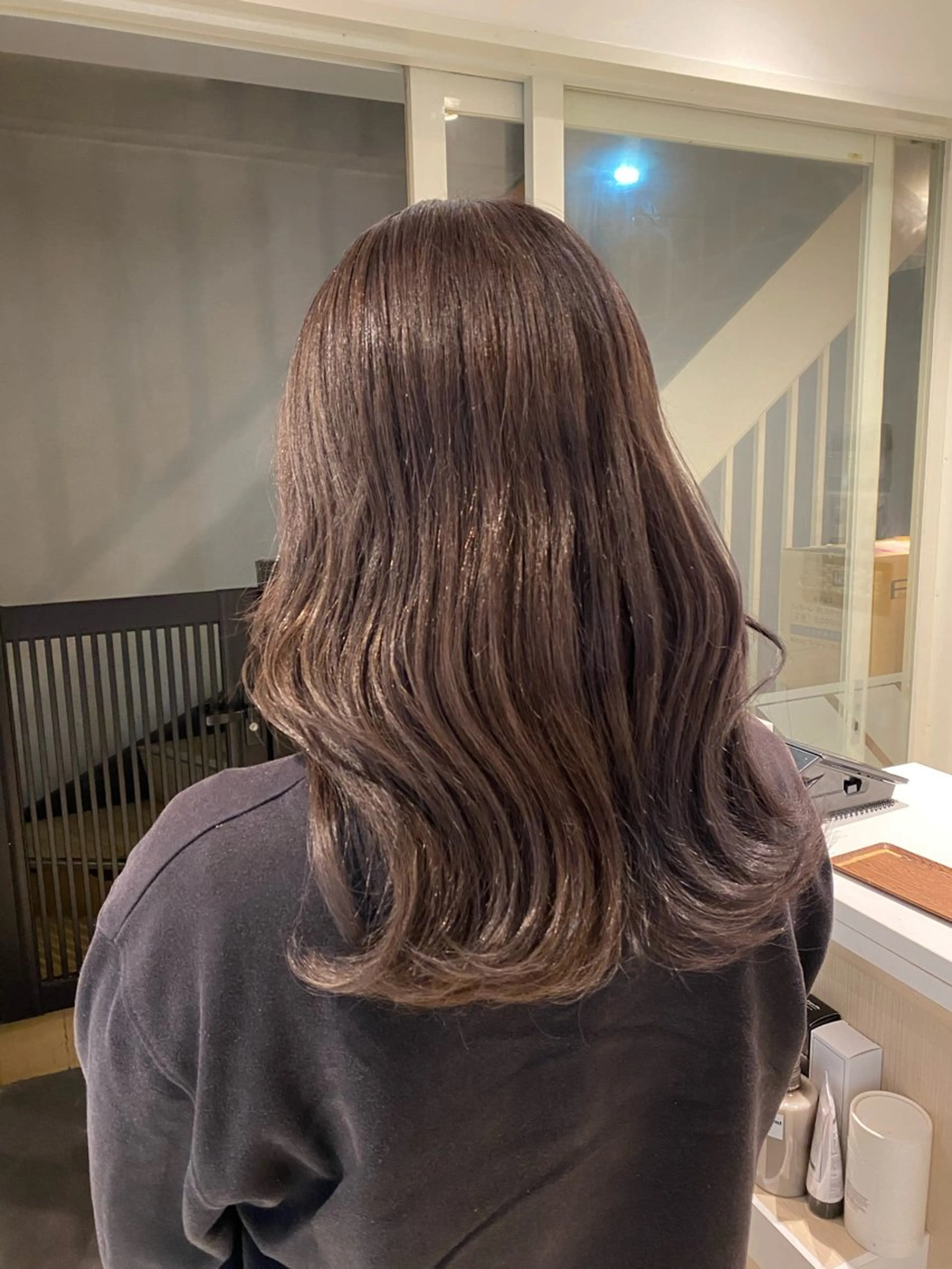 セミロング カラー グレージュ ラベンダーカラー ラベンダーグレージュ ラベンダーグレー カット ヘアカラー トリートメント 🌈評価No.1🌈 艶髪カラー❌エクステのヘアスタイル