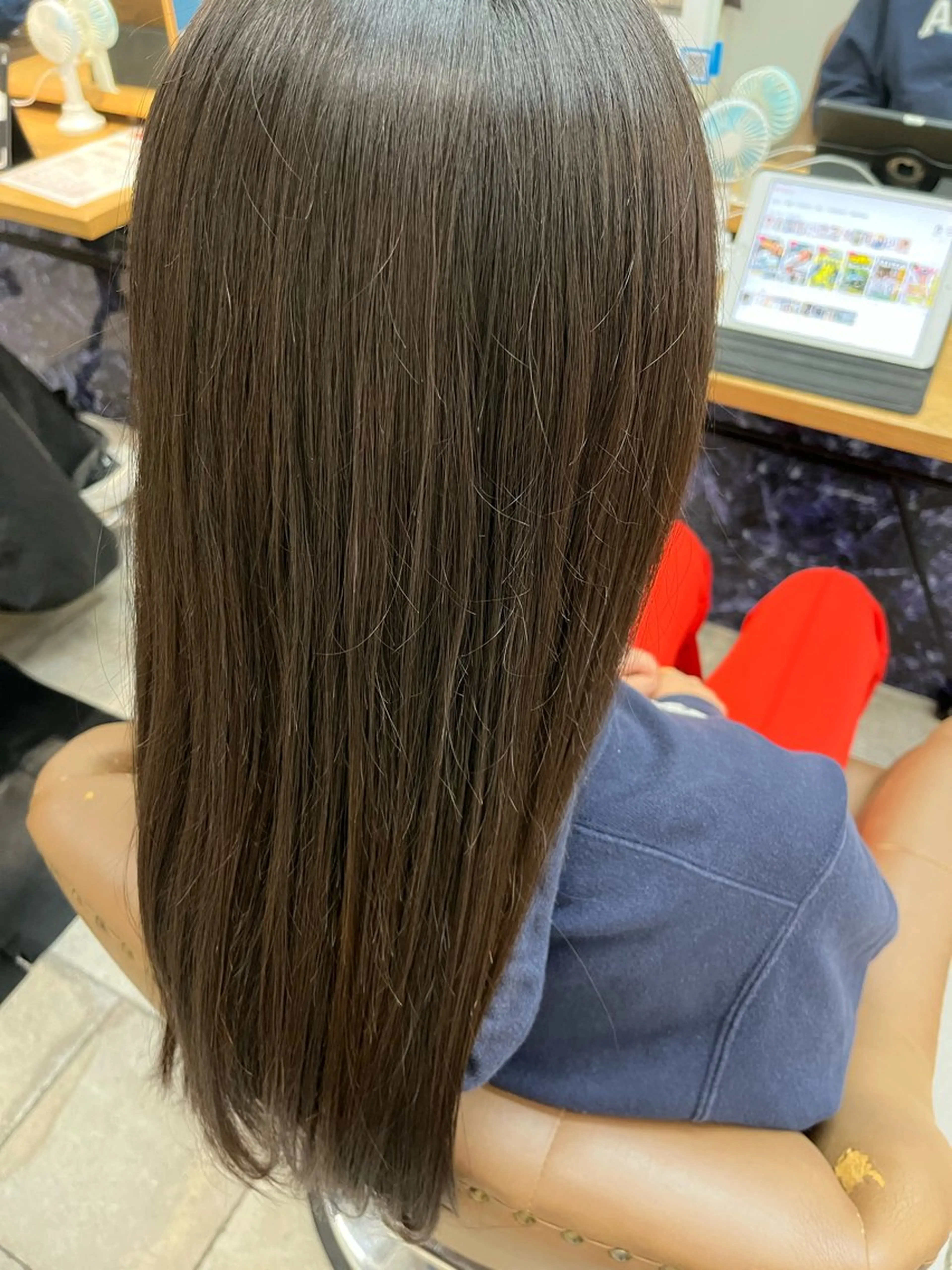 ロング カラー/アイリスト 麻優のヘアスタイル