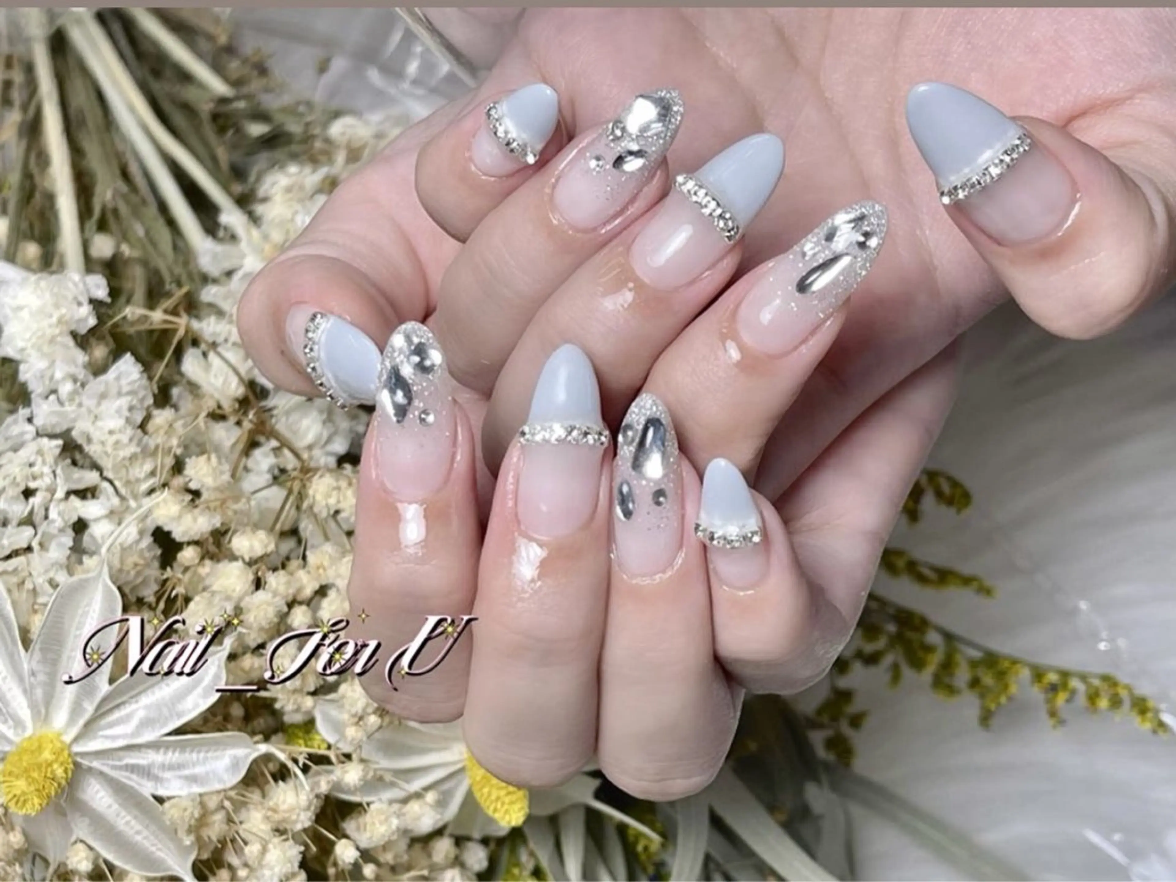 メンズ ネイル アートネイル フレンチネイル ジェルネイル キラキラネイル パラジェル ハンドネイル Bloom スカルプ専門店のネイルデザイン