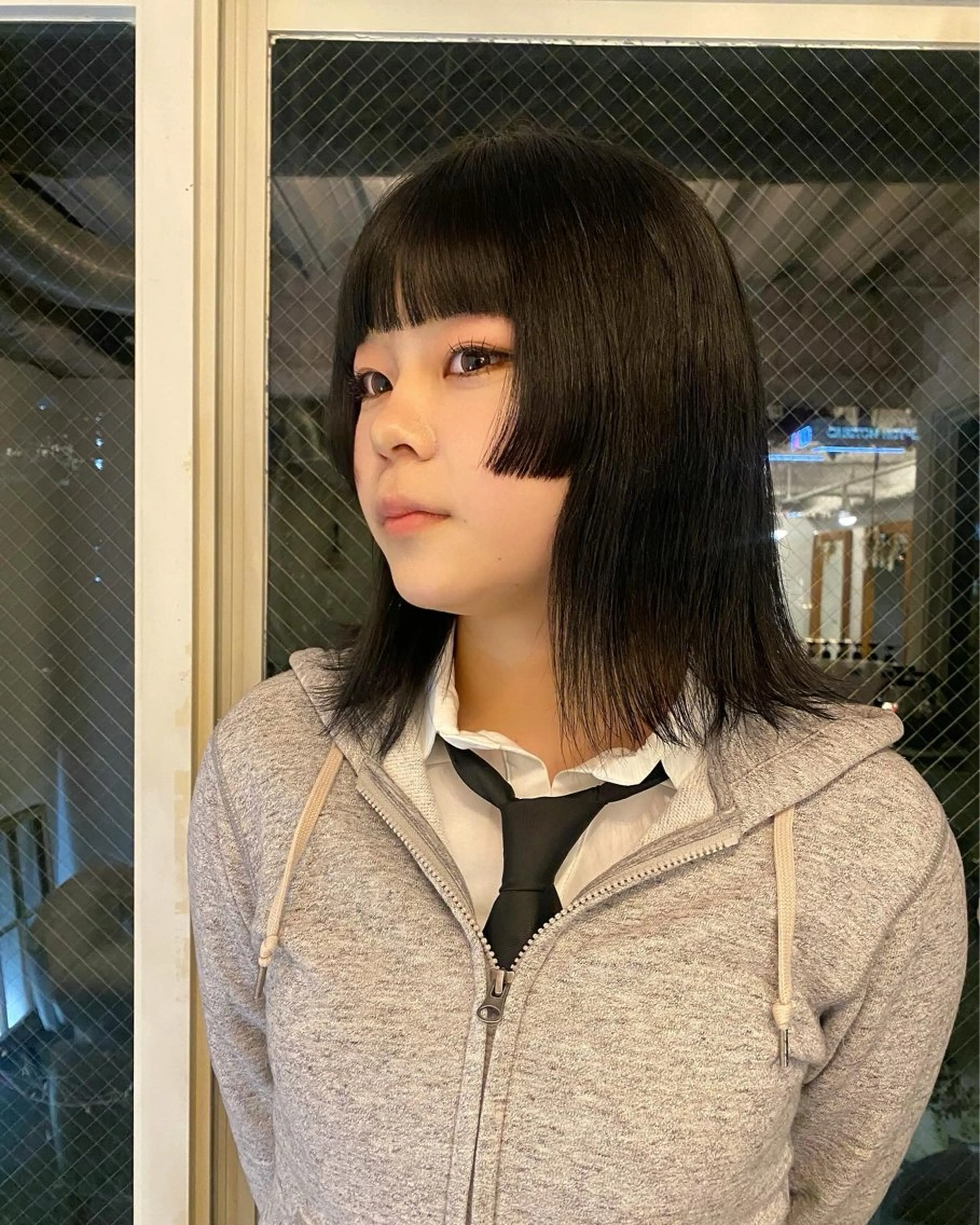 ミディアム ヒラカホ/ ブリーチ/似合わせのヘアスタイル