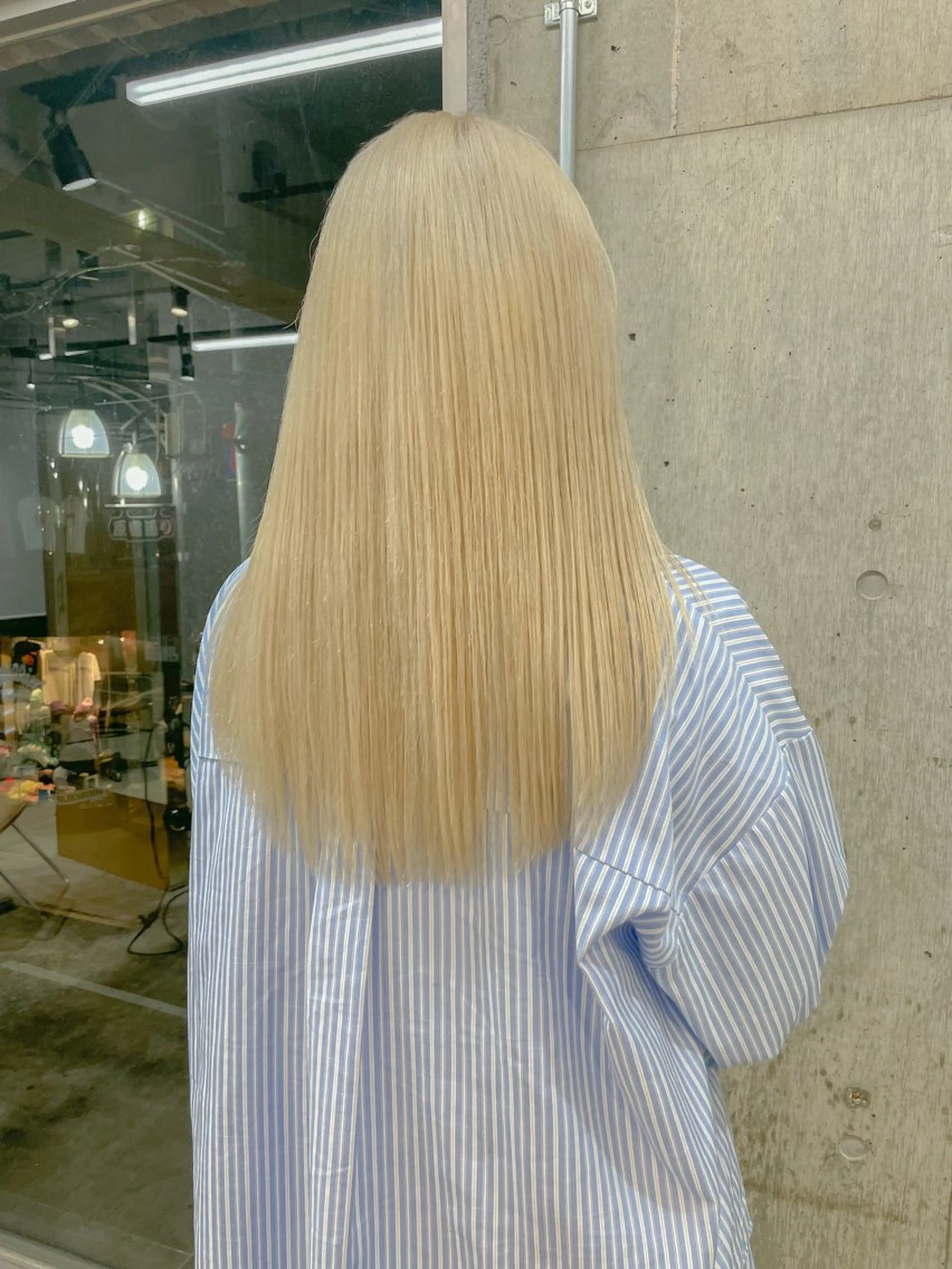 ロング カラー ヘアカラー トリートメント ⭐ハイトーンブリーチ ミルクティーピンクのヘアスタイル
