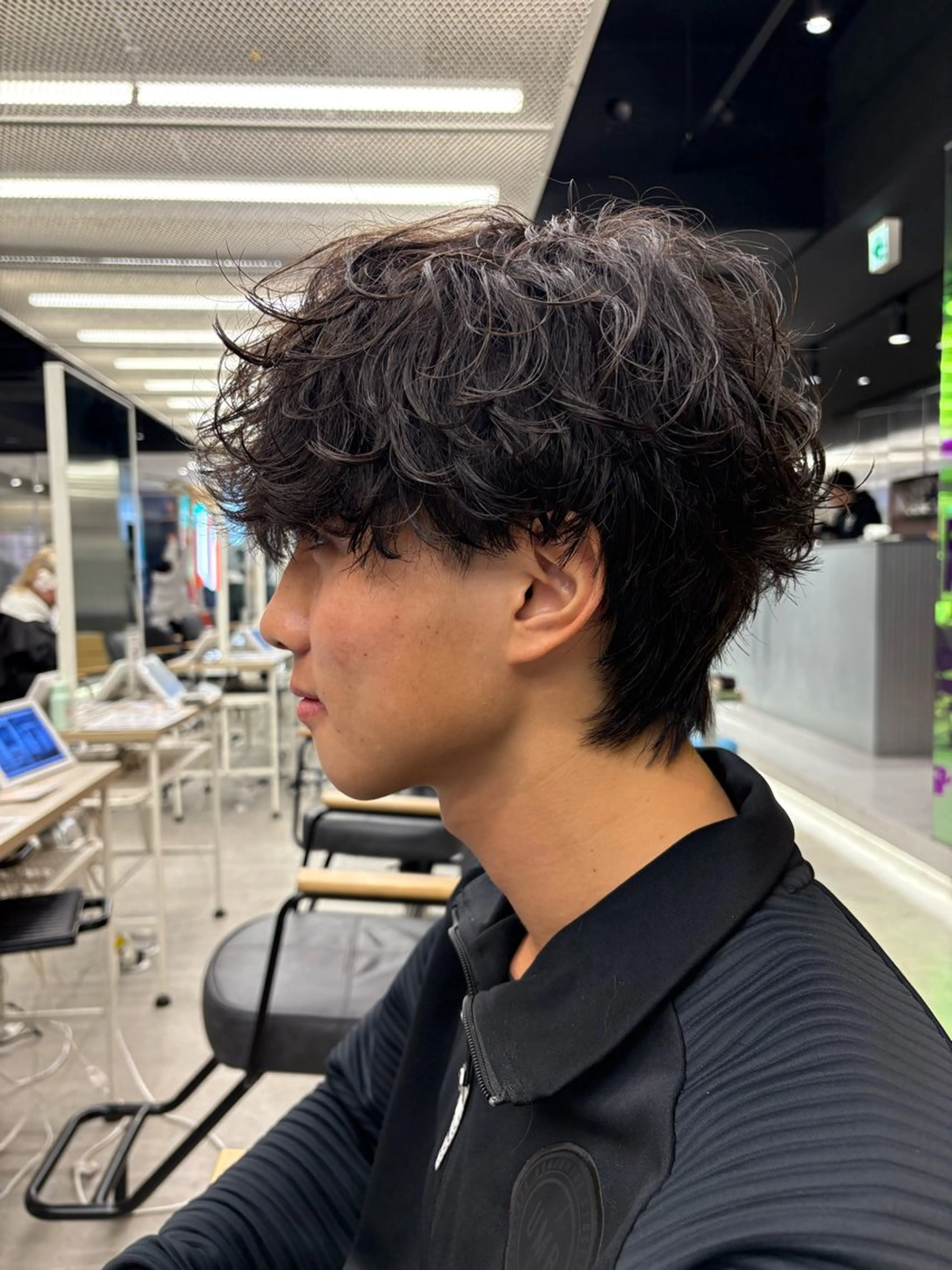 ショート パーマ メンズ メンズパーマ プードルパーマ 学生（メンズ向け） スパイキーショート 波巻きパーマ カット パーマ シャドウパーマ/ ルーズパーマ/メンズのヘアスタイル