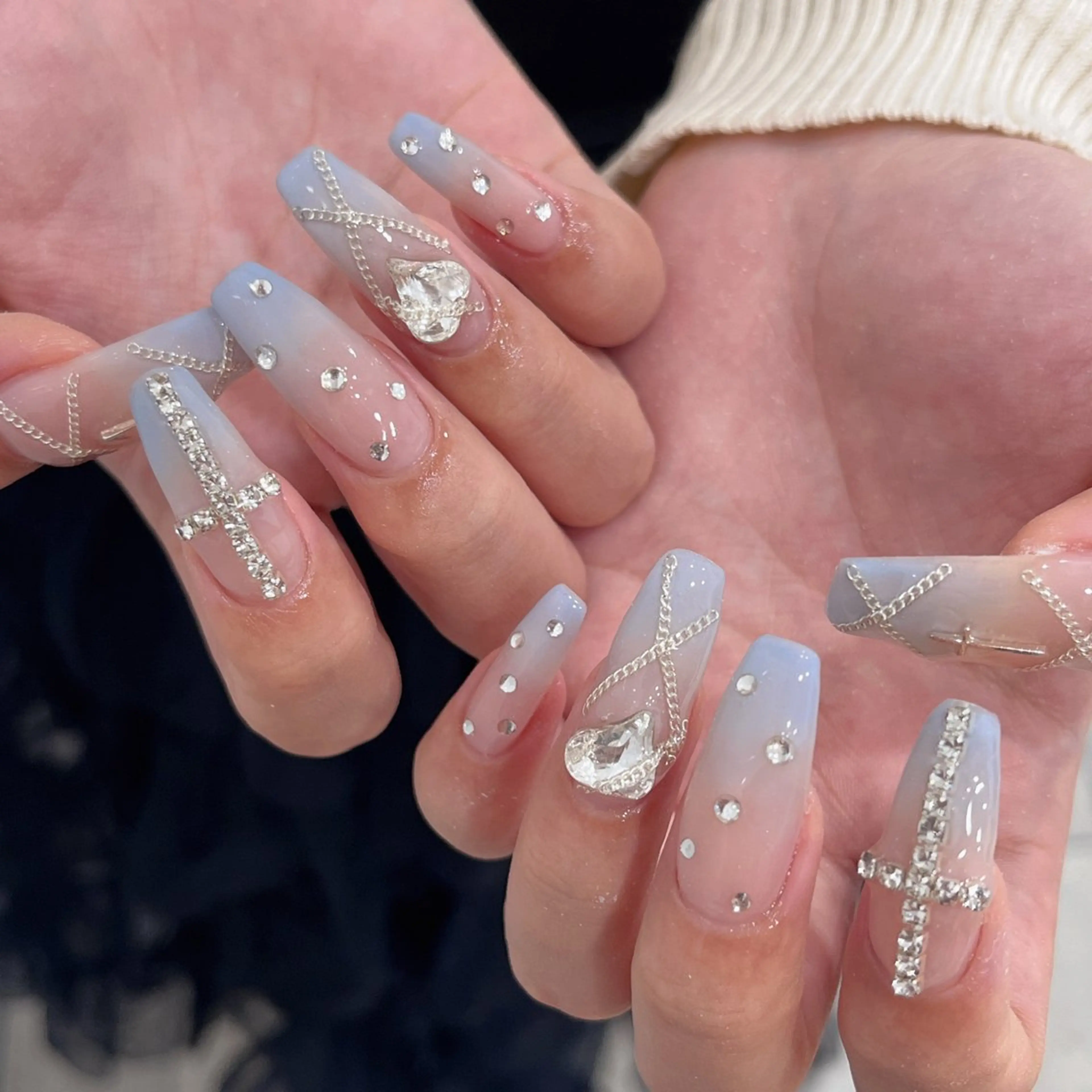 ネイル 韓国ネイル ロングネイル ワンホンネイル moca心斎橋店 Aina🐈‍⬛🤍のネイルデザイン