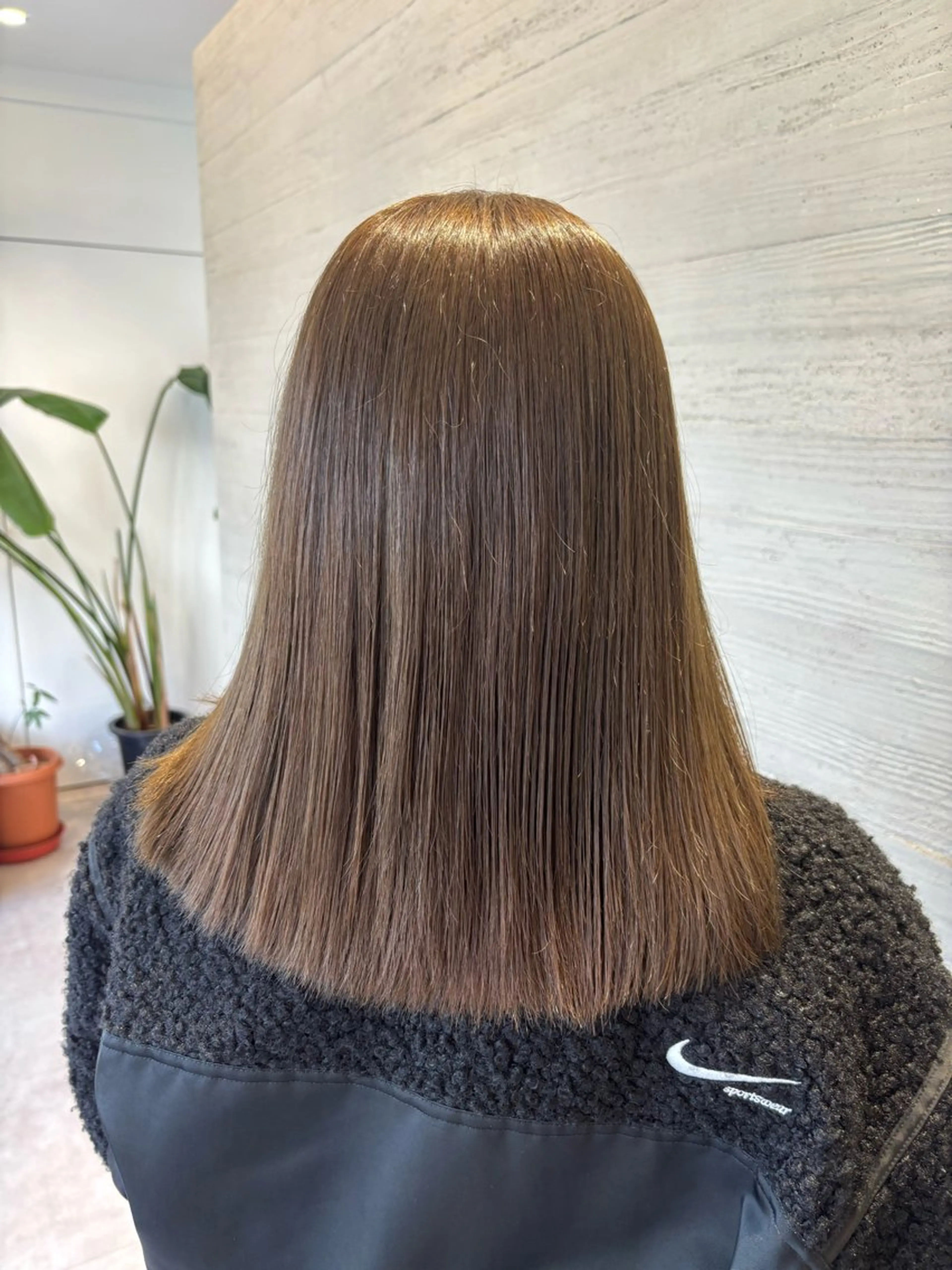 ミディアム ヘアカラー 🤍tomoka 🤍のヘアスタイル