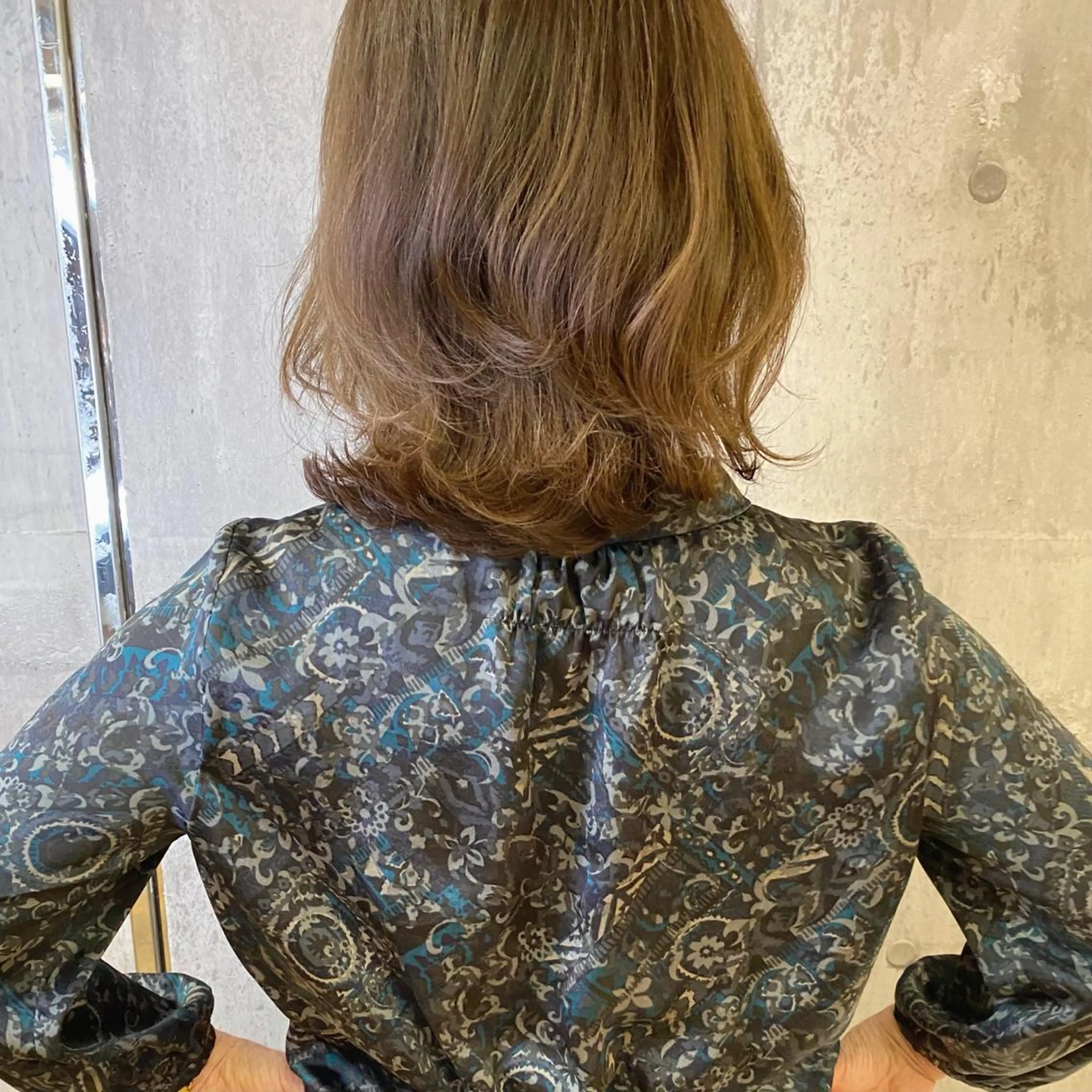 ミディアム カラー カット ヘアカラー トリートメント 田室 和幸のヘアスタイル