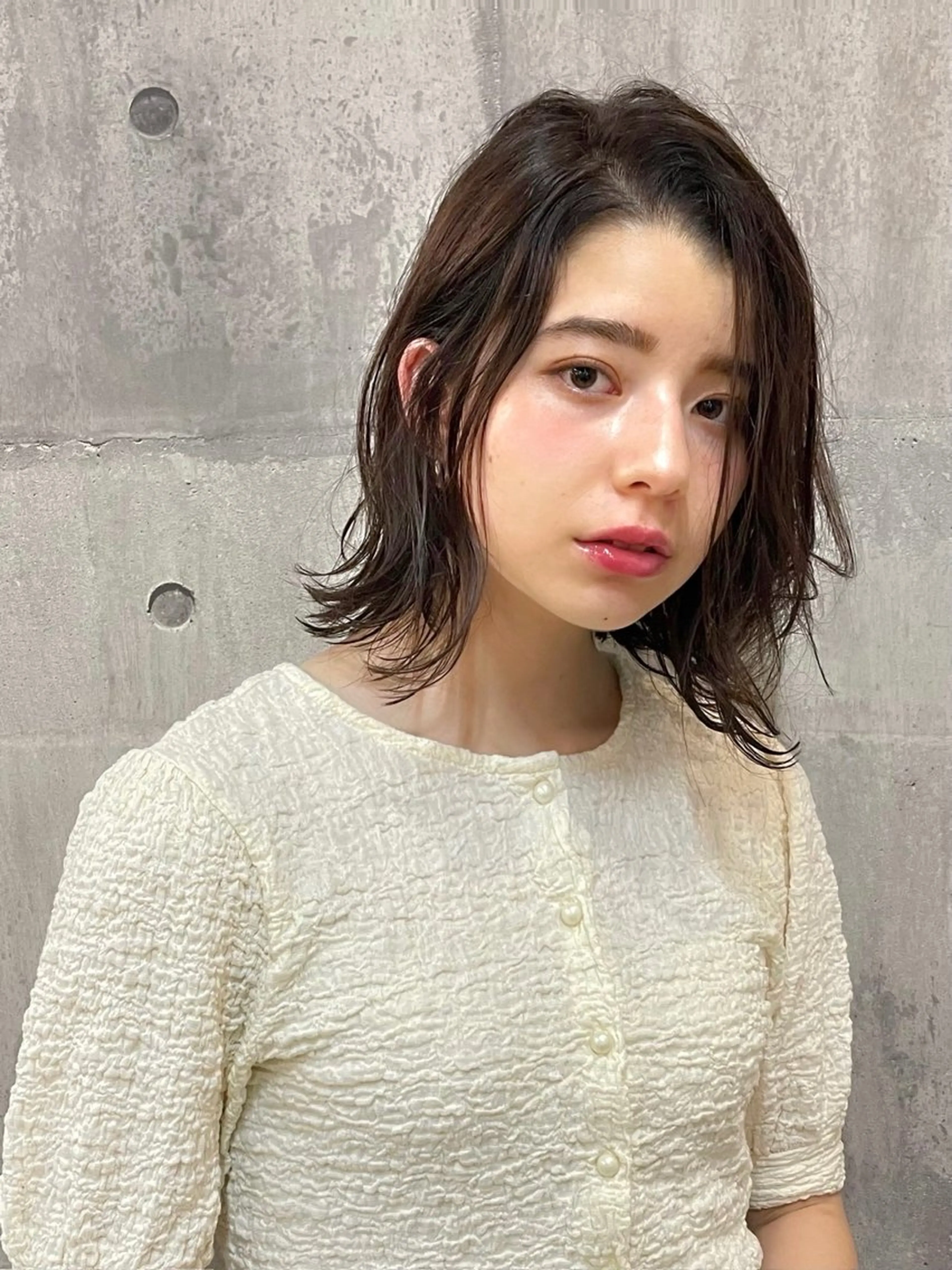 ミディアム カラー ボブ 外ハネヘア カット ヘアカラー トリートメント ヘアセット 竹内 春奈のヘアスタイル