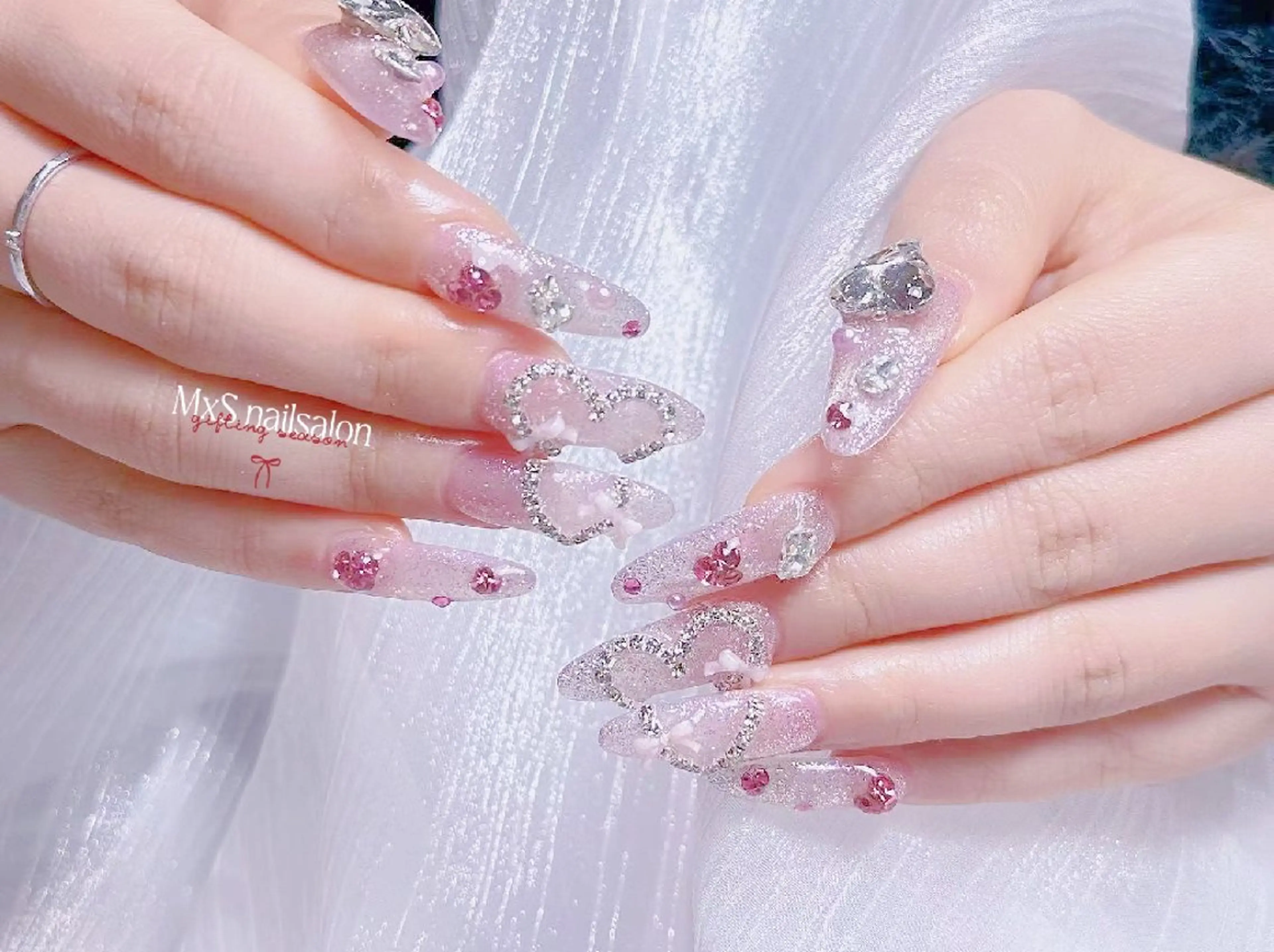 ネイル ジェルネイル 韓国ネイル マグネットネイル パラジェル バレンタイン ハンドネイル M×S Nail みなのネイルデザイン
