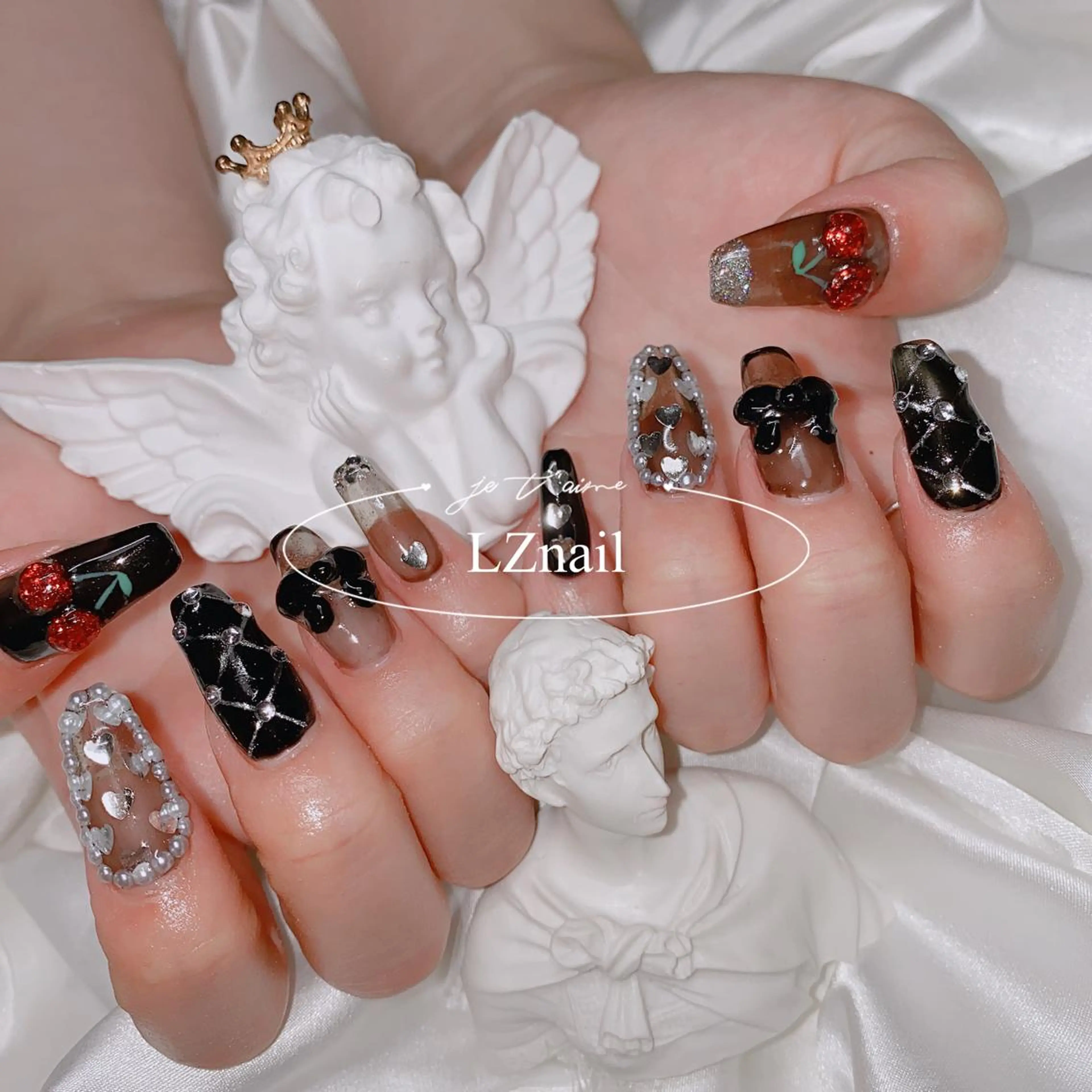 ネイル シ シのネイルデザイン