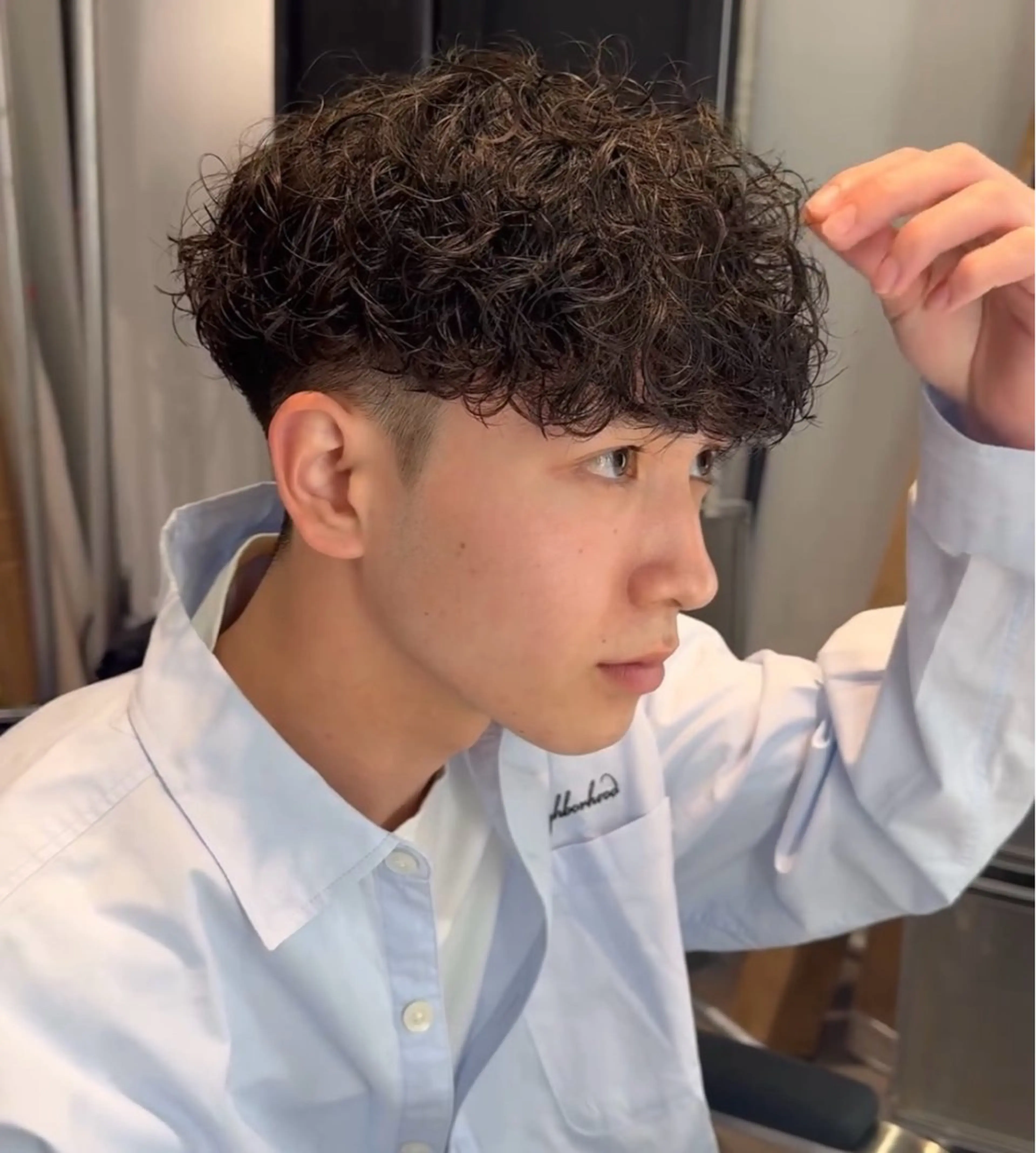 パーマ メンズ スペインカール 高橋 晴のヘアスタイル