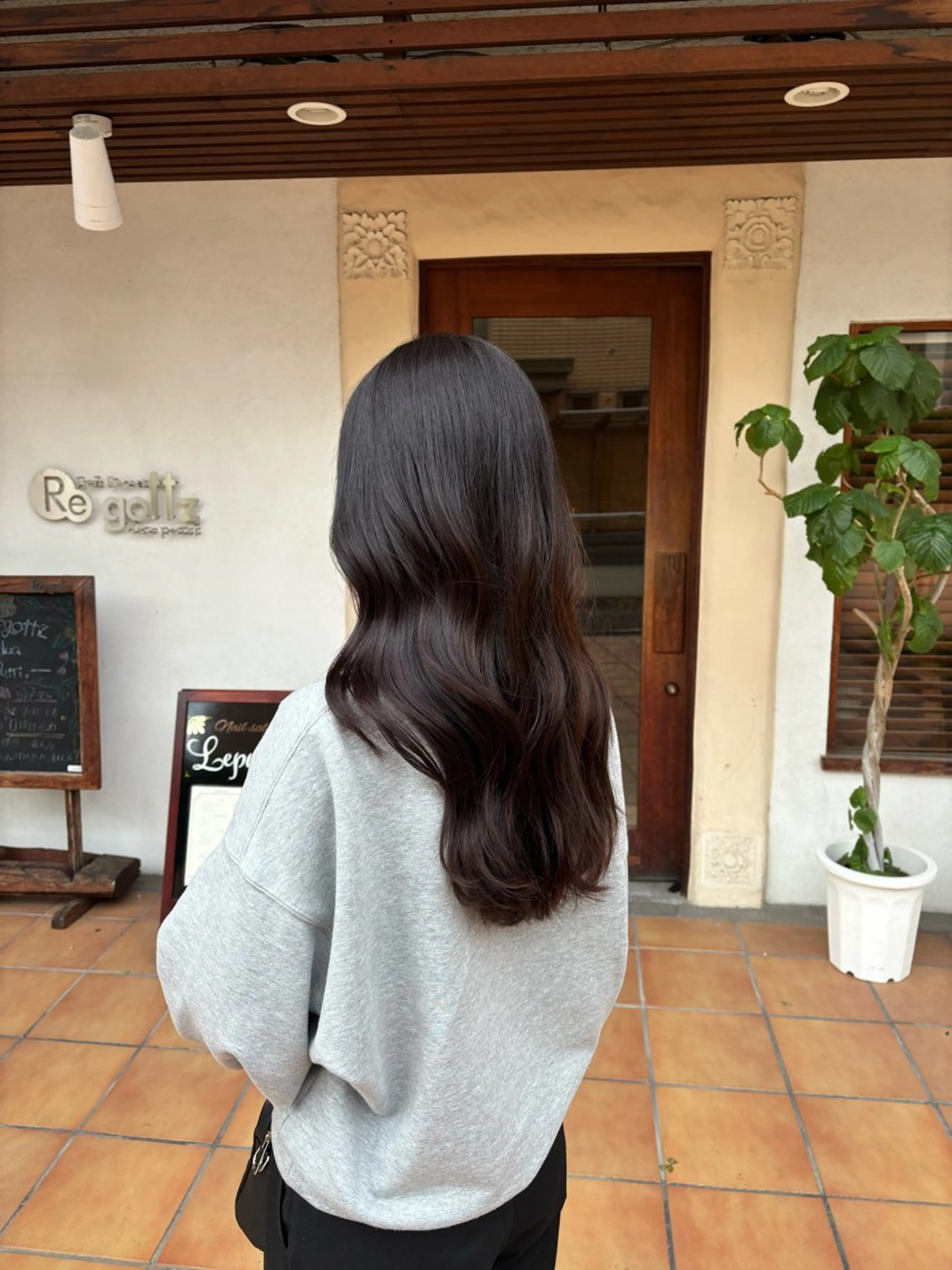 ロング カット ヘアカラー トリートメント ヘッドスパ putri店長 和田鈴采のヘアスタイル