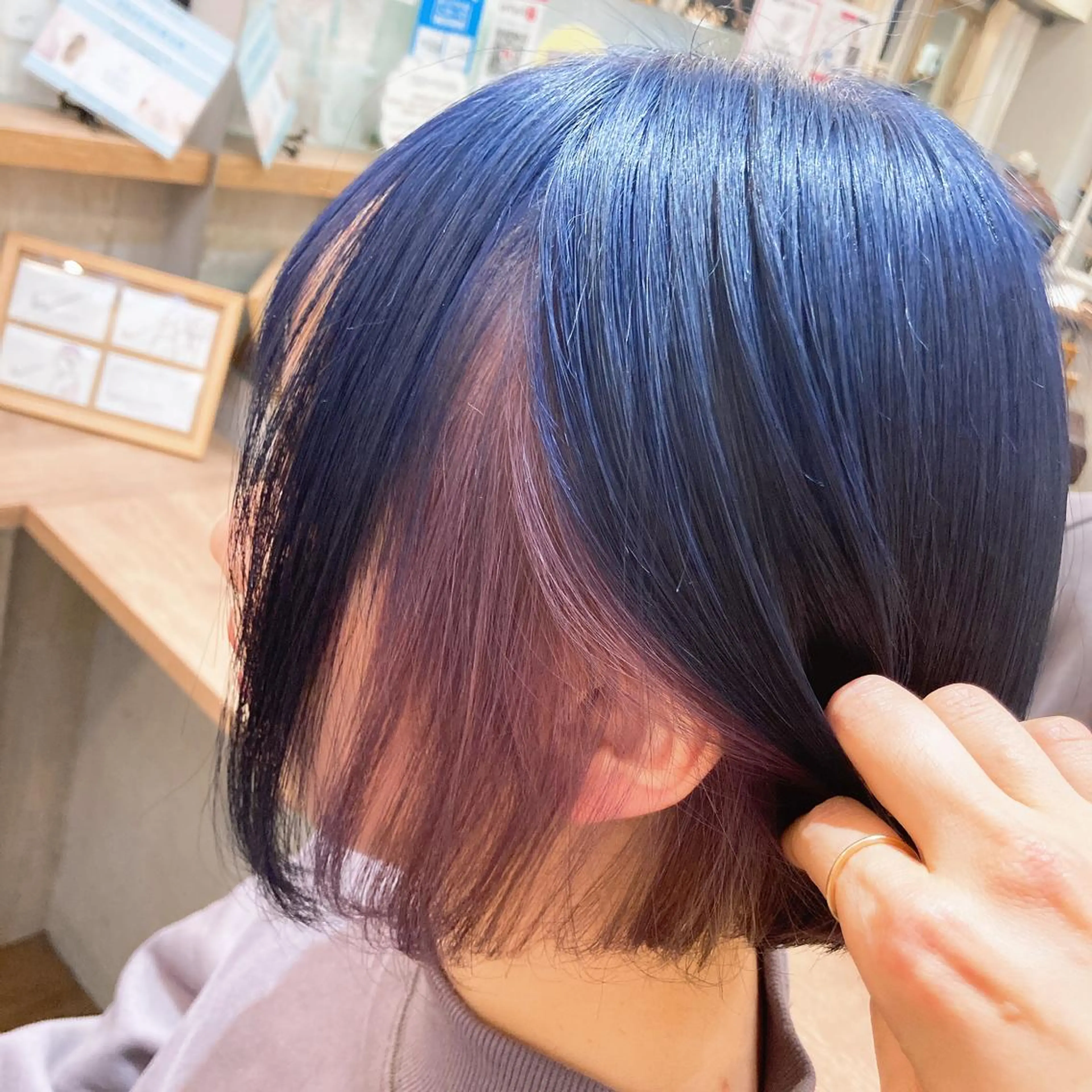 ミディアム カラー ラベンダーカラー ネイビーカラー ピンクカラー ピンクラベンダー ヘアカラー トリートメント KAJI MANAMIのヘアスタイル