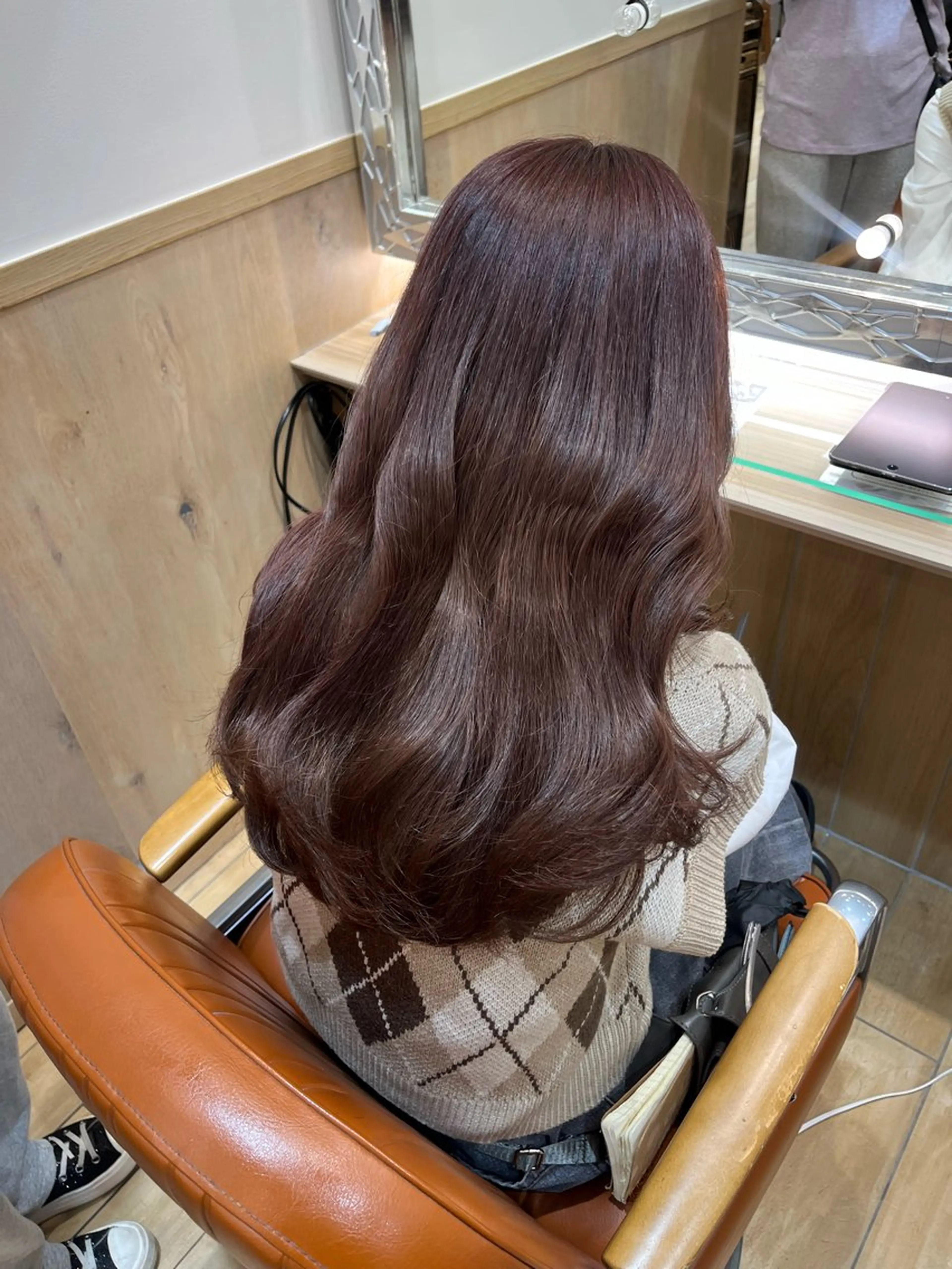 ロング ピンクブラウン cocona 🎀のヘアスタイル