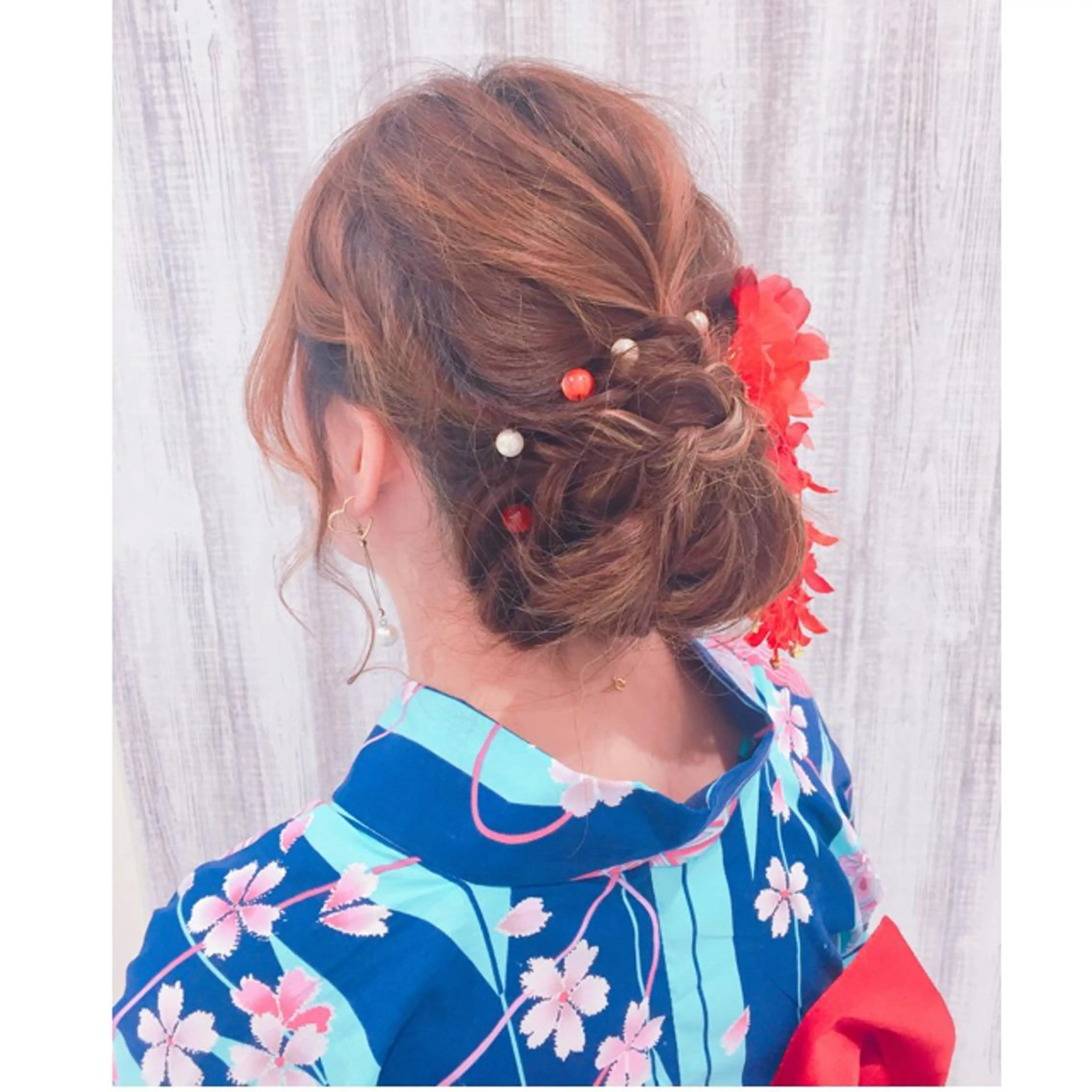 ロング ヘアアレンジ 透明感♡︎♡︎ 佐々木早苗のヘアスタイル