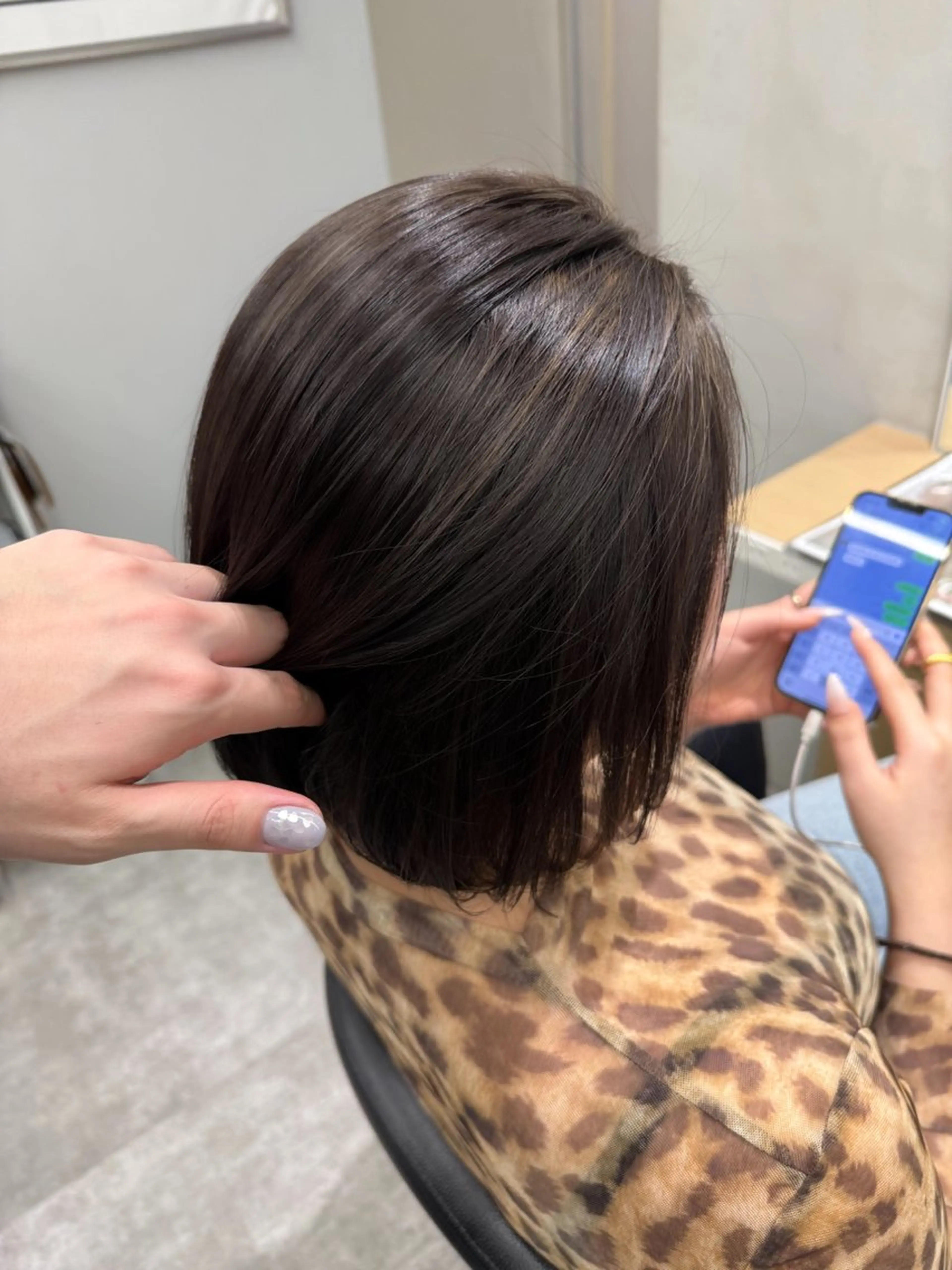 ミディアム カラー ベージュカラー ブリーチ ショコラベージュ グレージュ ハイライトカラー カット ヘアカラー 巻ける髪質改善🫧ハ イライト/永田汰伊智のヘアスタイル