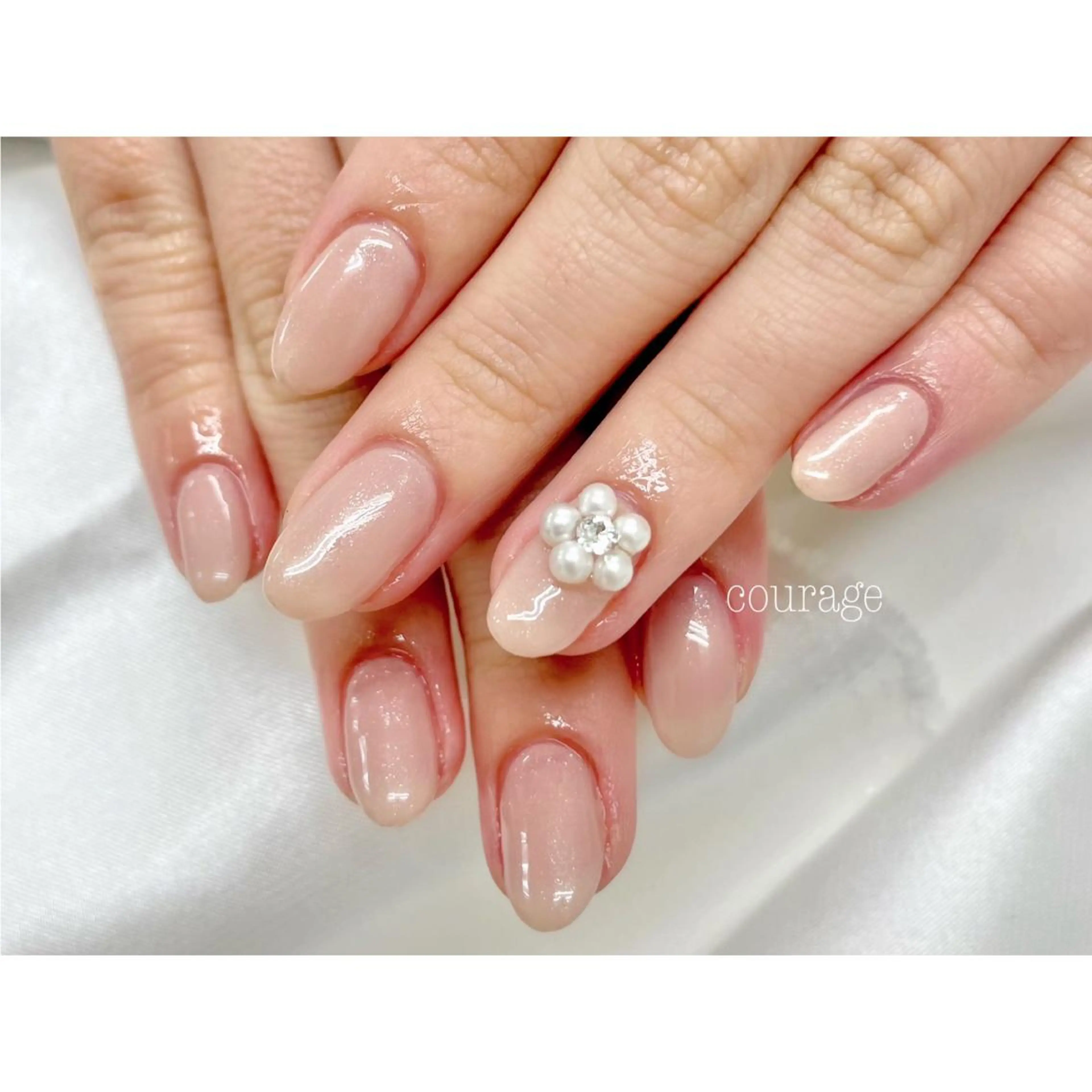 ネイル フラワーネイル ワンカラーネイル ハンドネイル ネイルサロンcourage所属・ネイルサロン courageのネイルデザイン