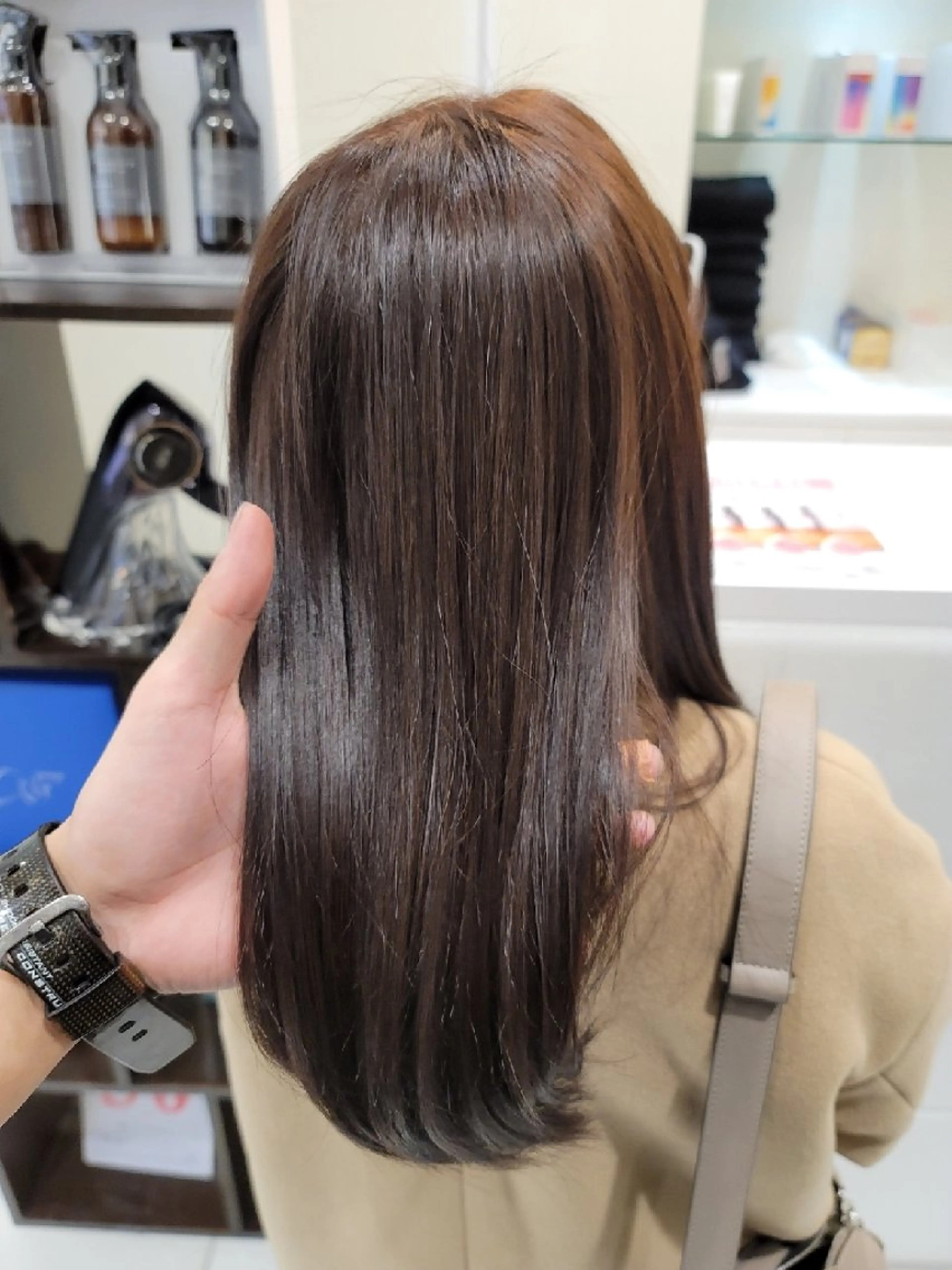 カラー ロング ❇️安達 優心❇️ レイヤー/艶髪特化のヘアスタイル