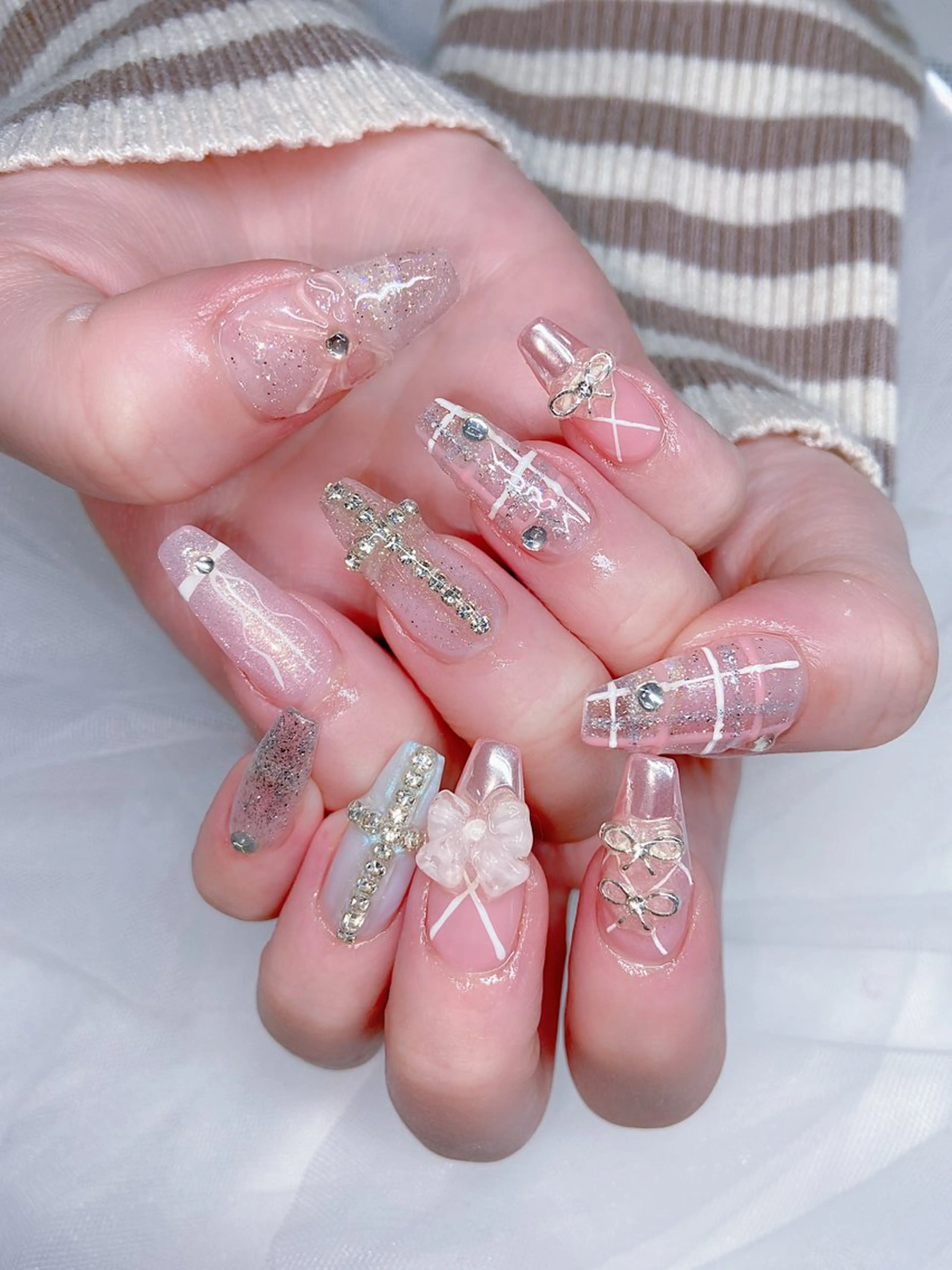 ネイル フットネイル フレンチネイル ジェルネイル ガラスフレンチ 韓国ネイル ハンドネイル ハンドケア The Nail & Eye Lashの眉毛・アイブロウイメージ