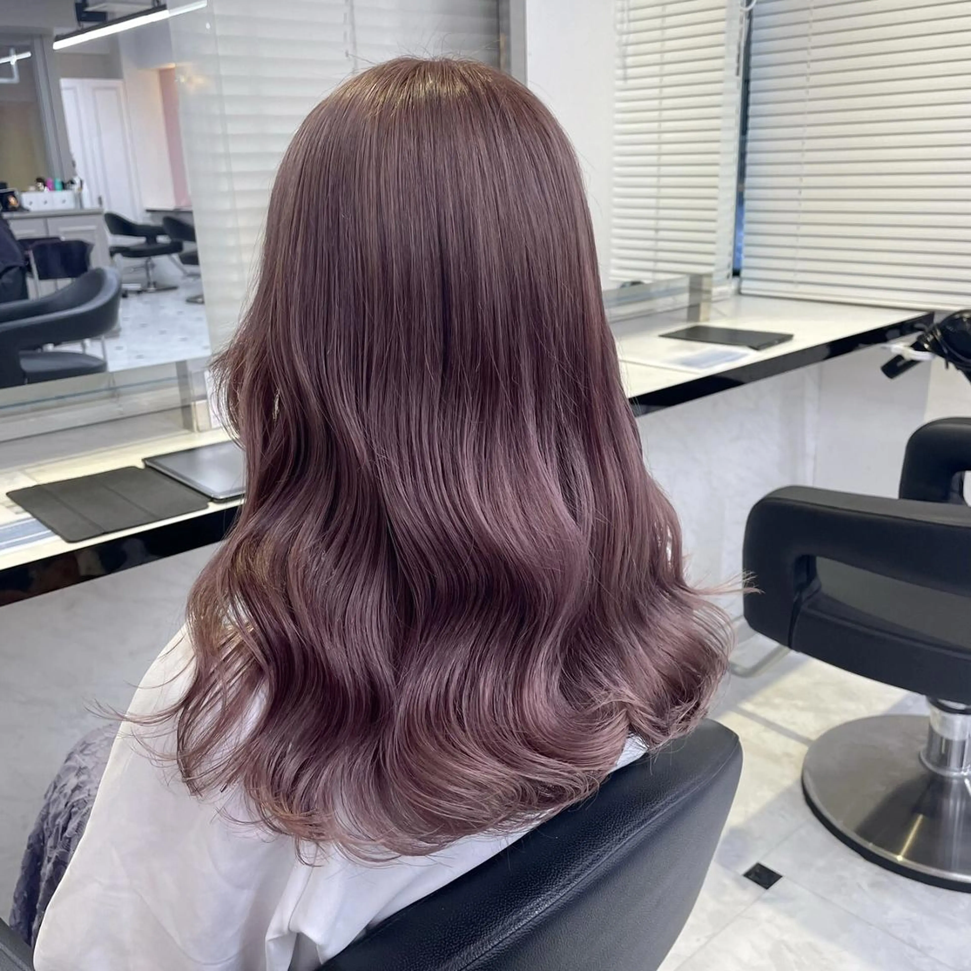 ロング カラー ♥️韓国風透明感 暖色misa♥️のヘアスタイル