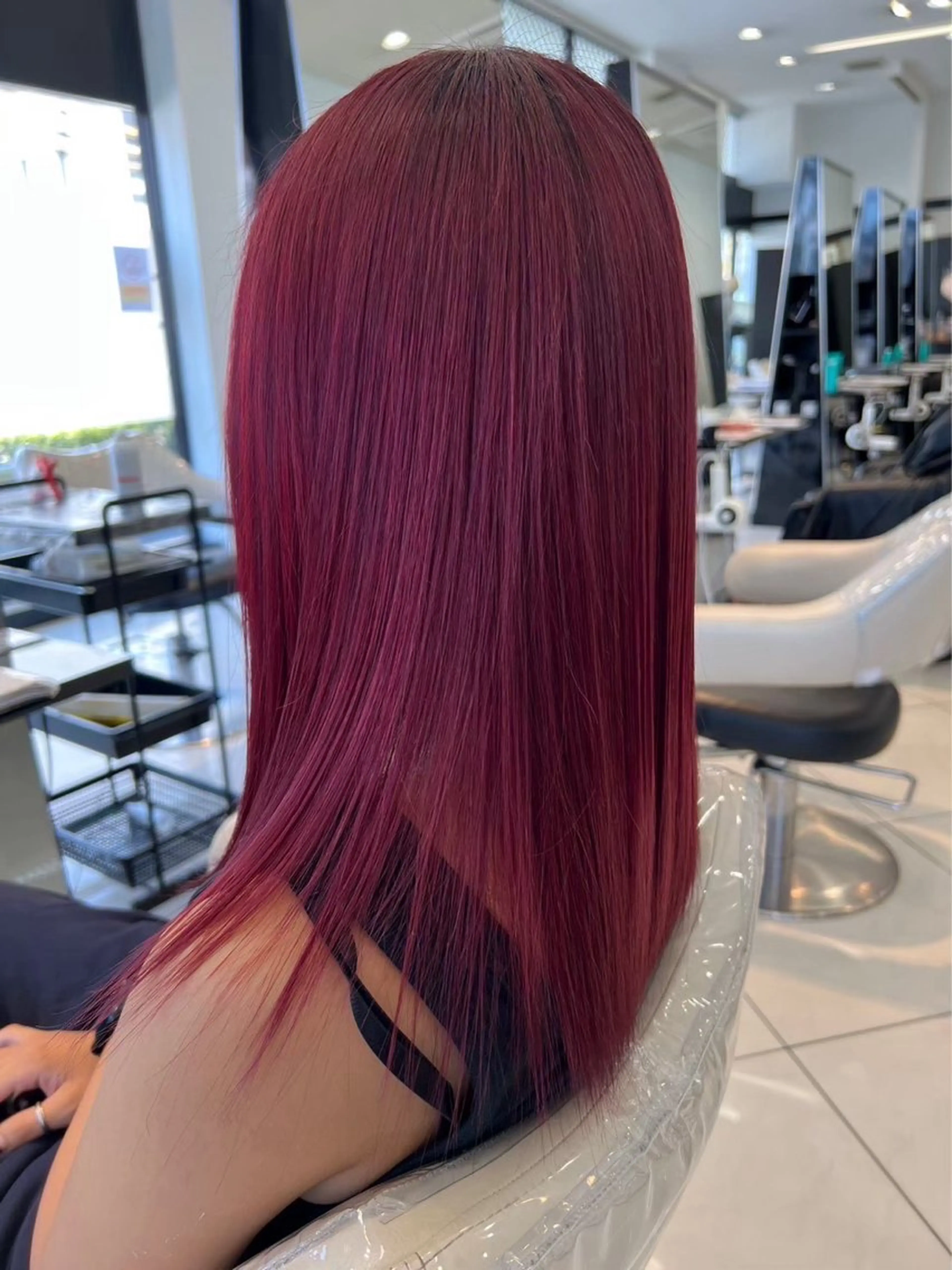 カラー 辻 夏芽のヘアスタイル