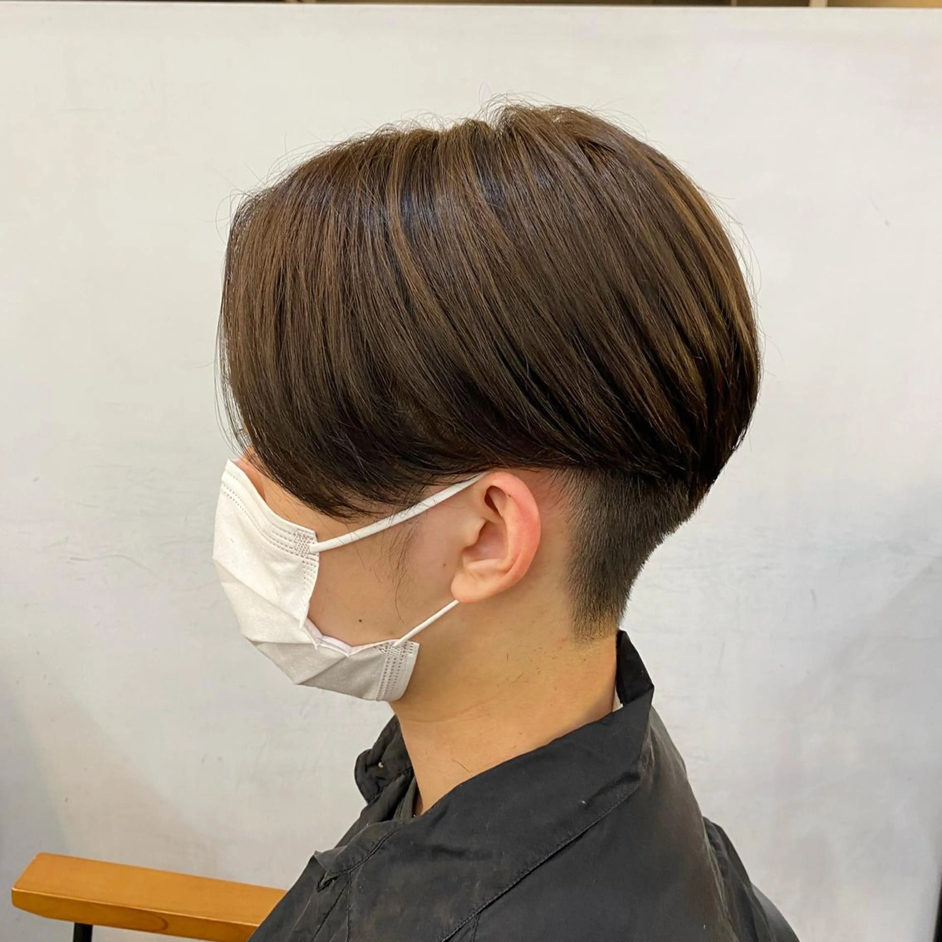 カラー メンズ センターパート アッシュ 透明感カラー ✂韓国レイヤー 🦋みやび🪽のヘアスタイル