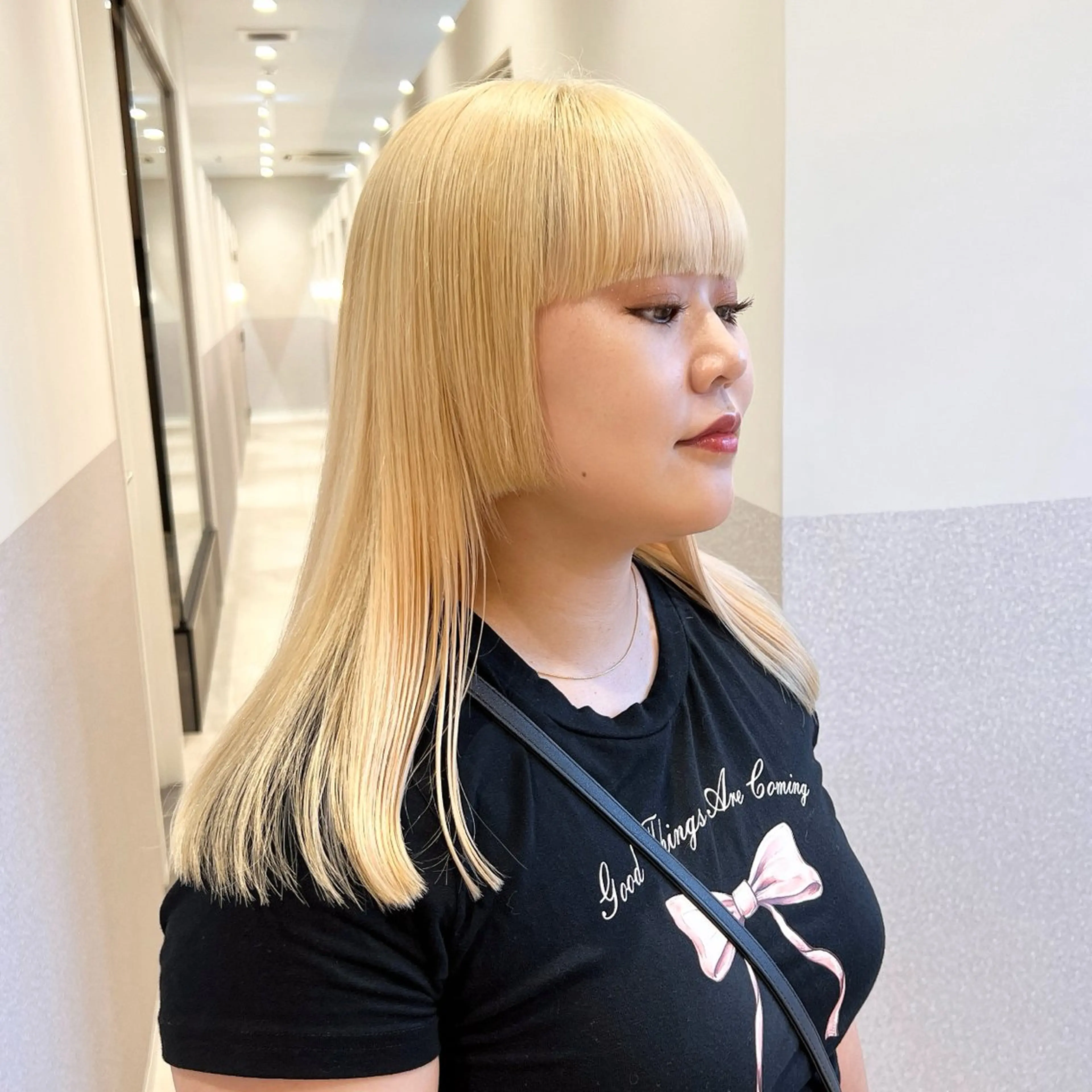 ミディアム カラー ヘアカラー 🩵ブリーチカラー 🐈MIORI🩵のヘアスタイル