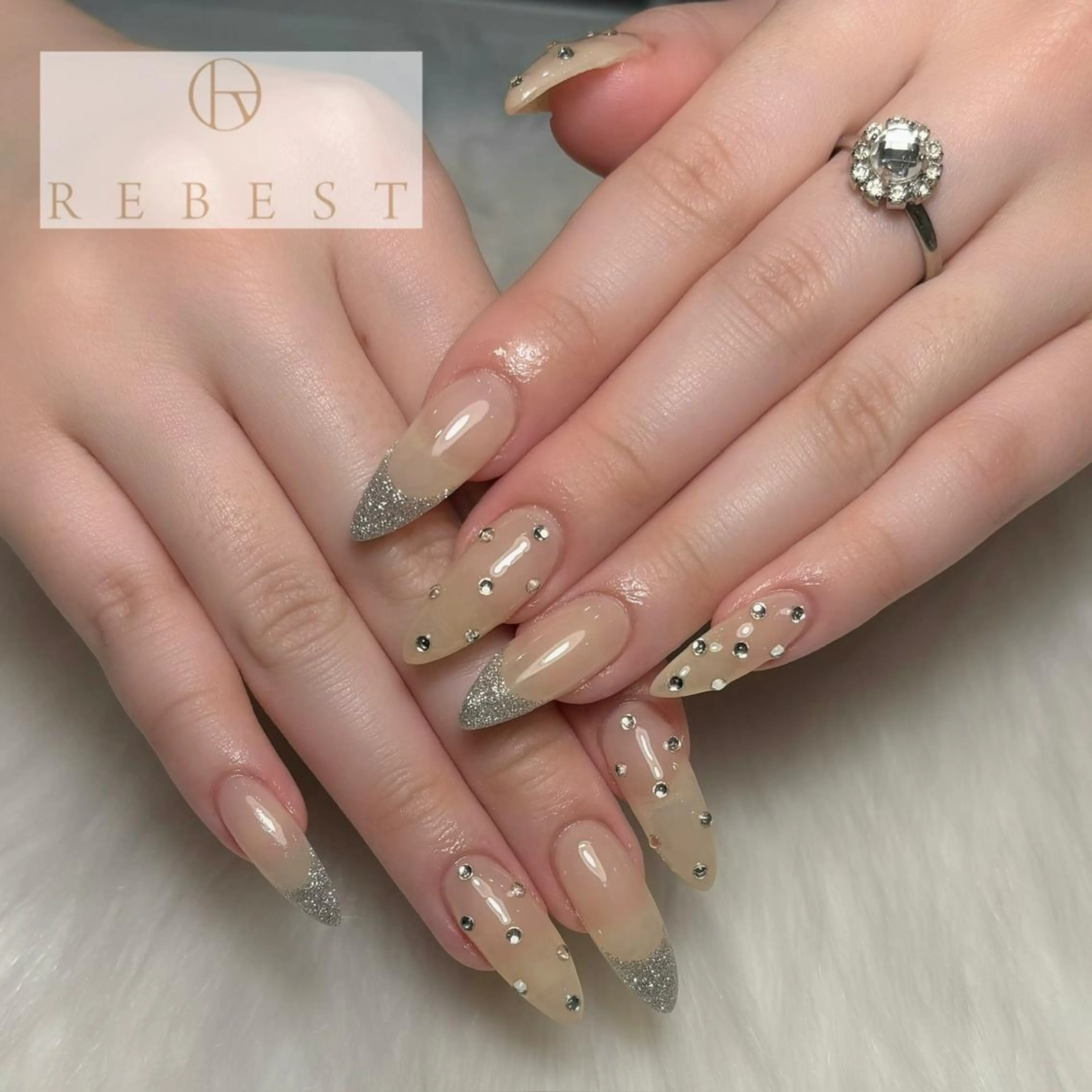 ネイル nailist SENAのネイルデザイン