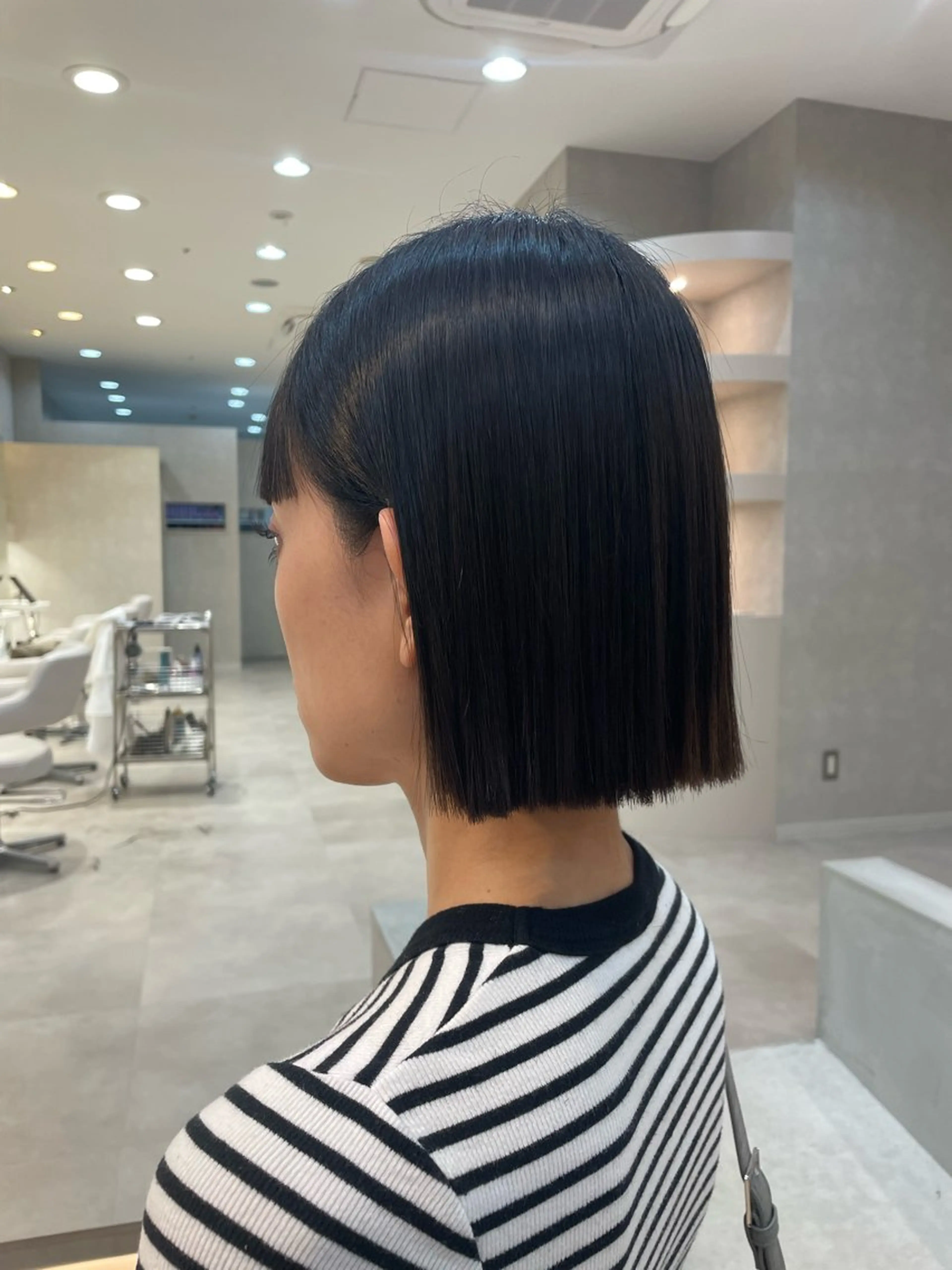 ショート ボブ 吉川 コヒロのヘアスタイル