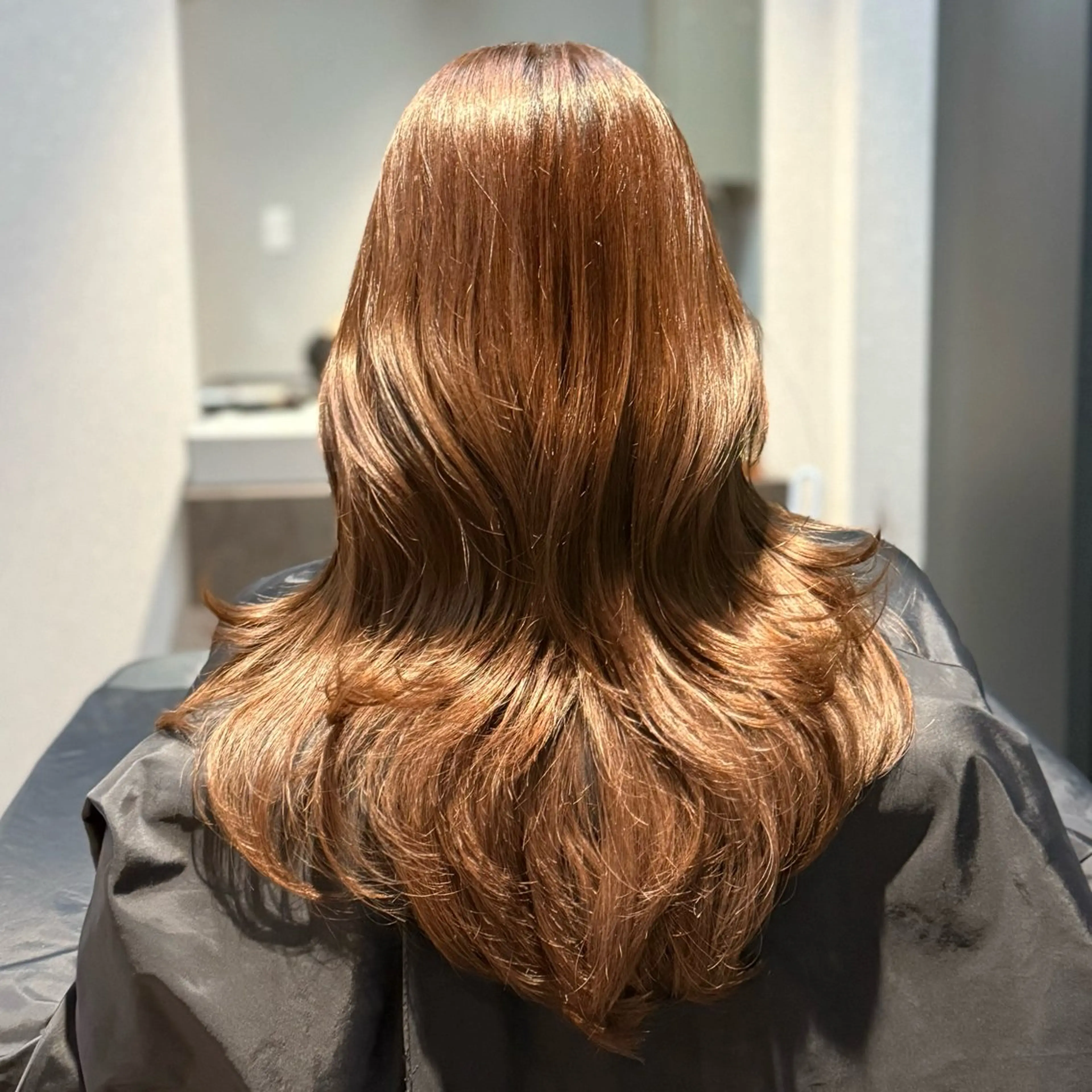 😷毎日のアイロンでの乾燥から守る🌀【髪質改善成分入りワンカラー】の写真