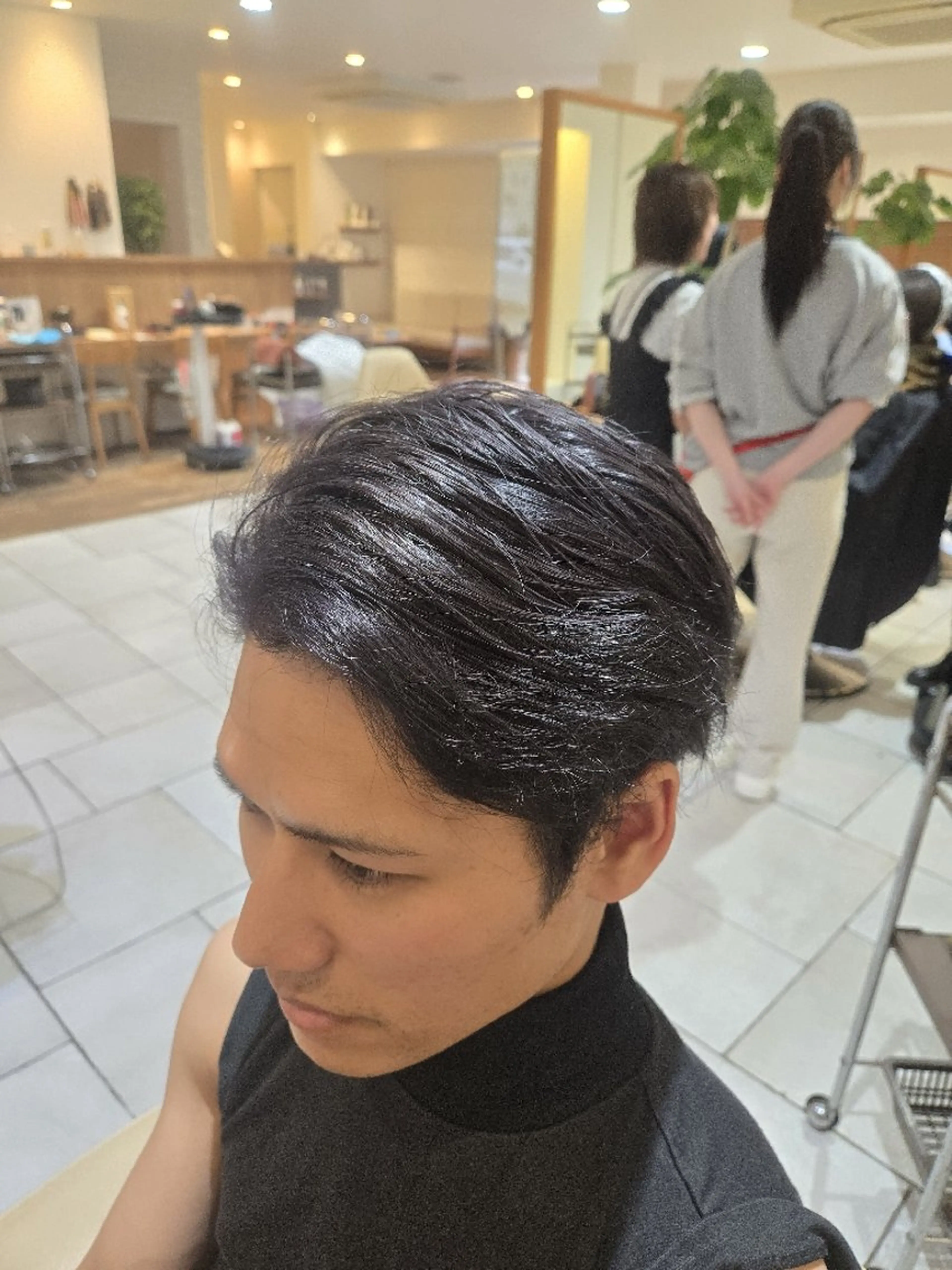 カラー ショート シルバー preak TOMOのヘアスタイル