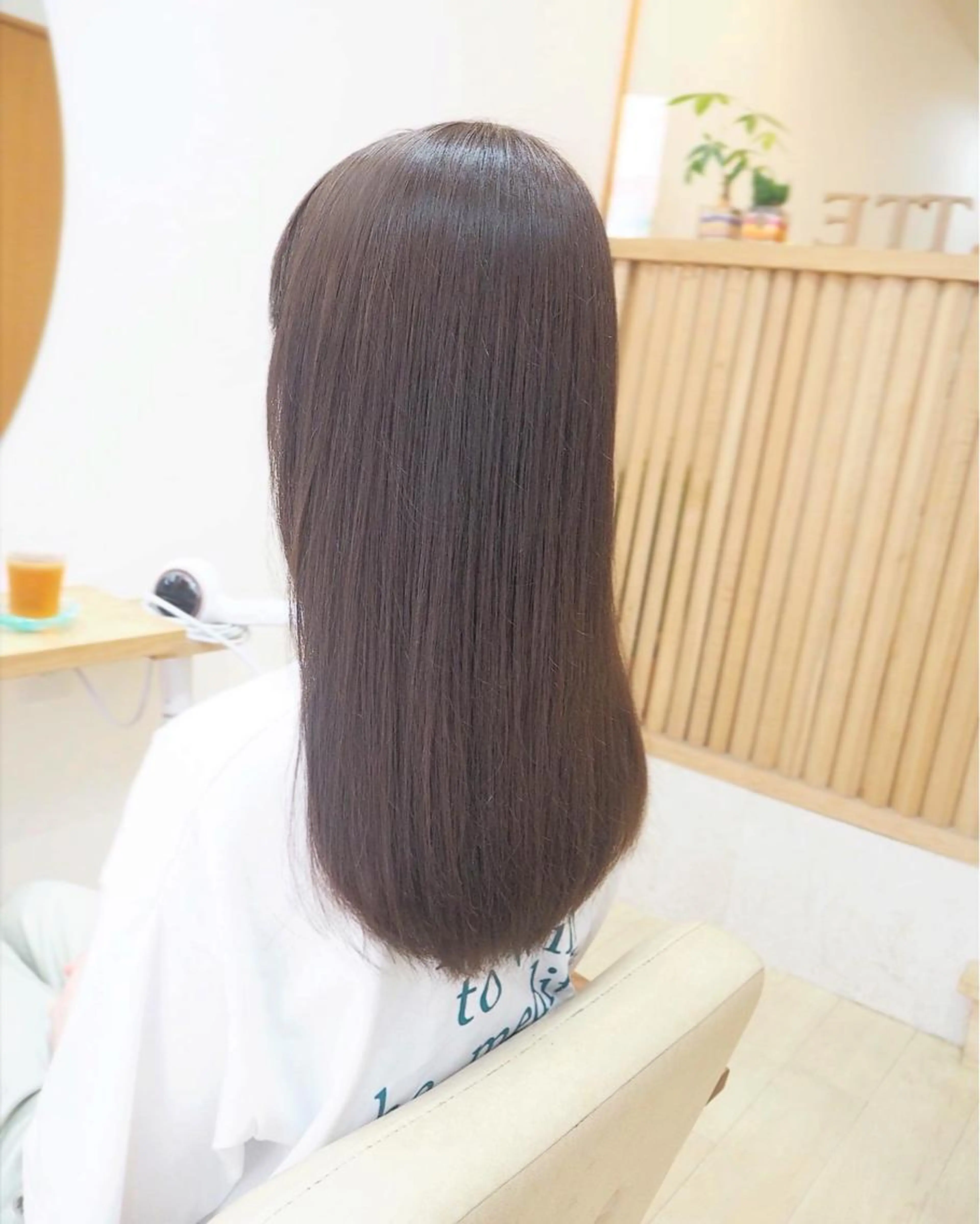 【小学生の縮毛矯正】の写真