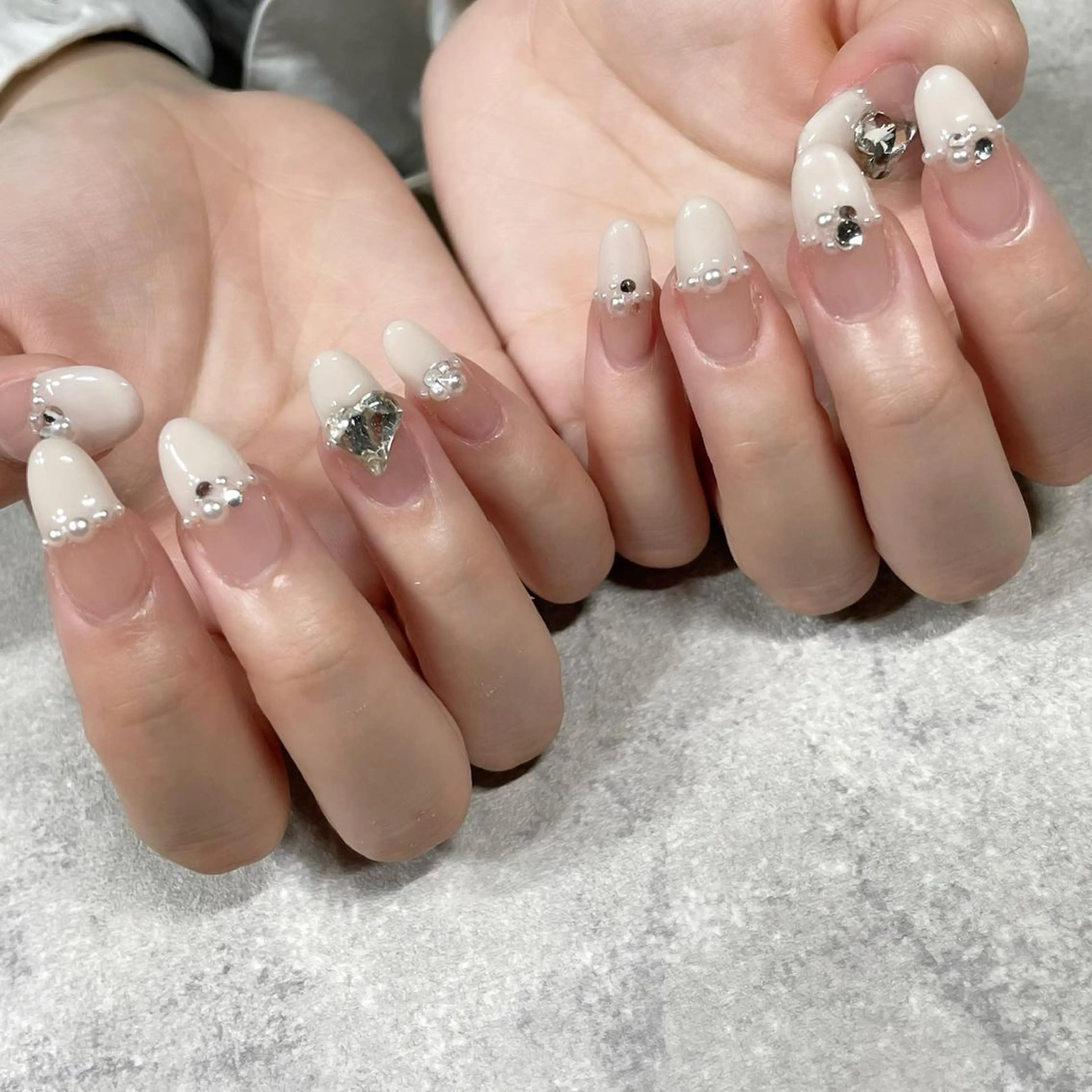 ネイル ジェルネイル ハート 東 千夏のネイルデザイン