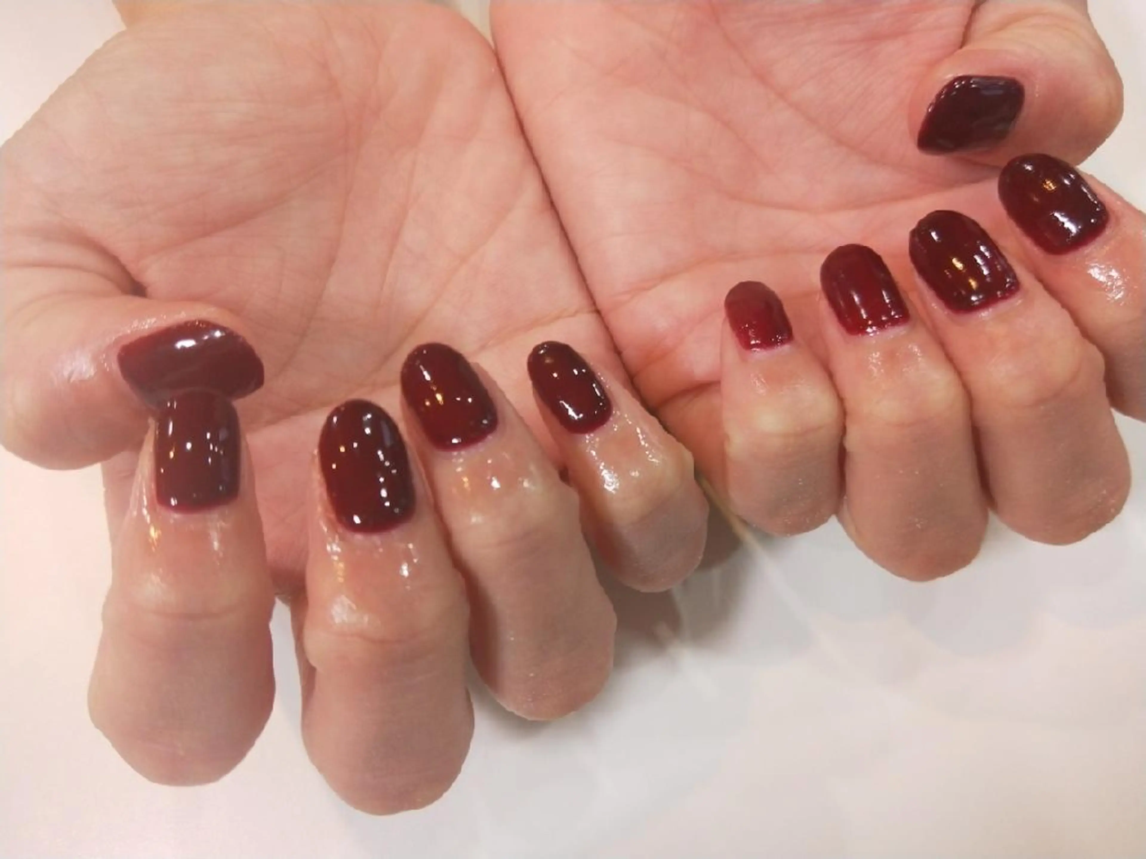 ネイル ハンドネイル ハンドケア はばすみれ🎀ﾈｲﾙ 光ﾌｪｲｼｬﾙ ﾍｱのネイルデザイン