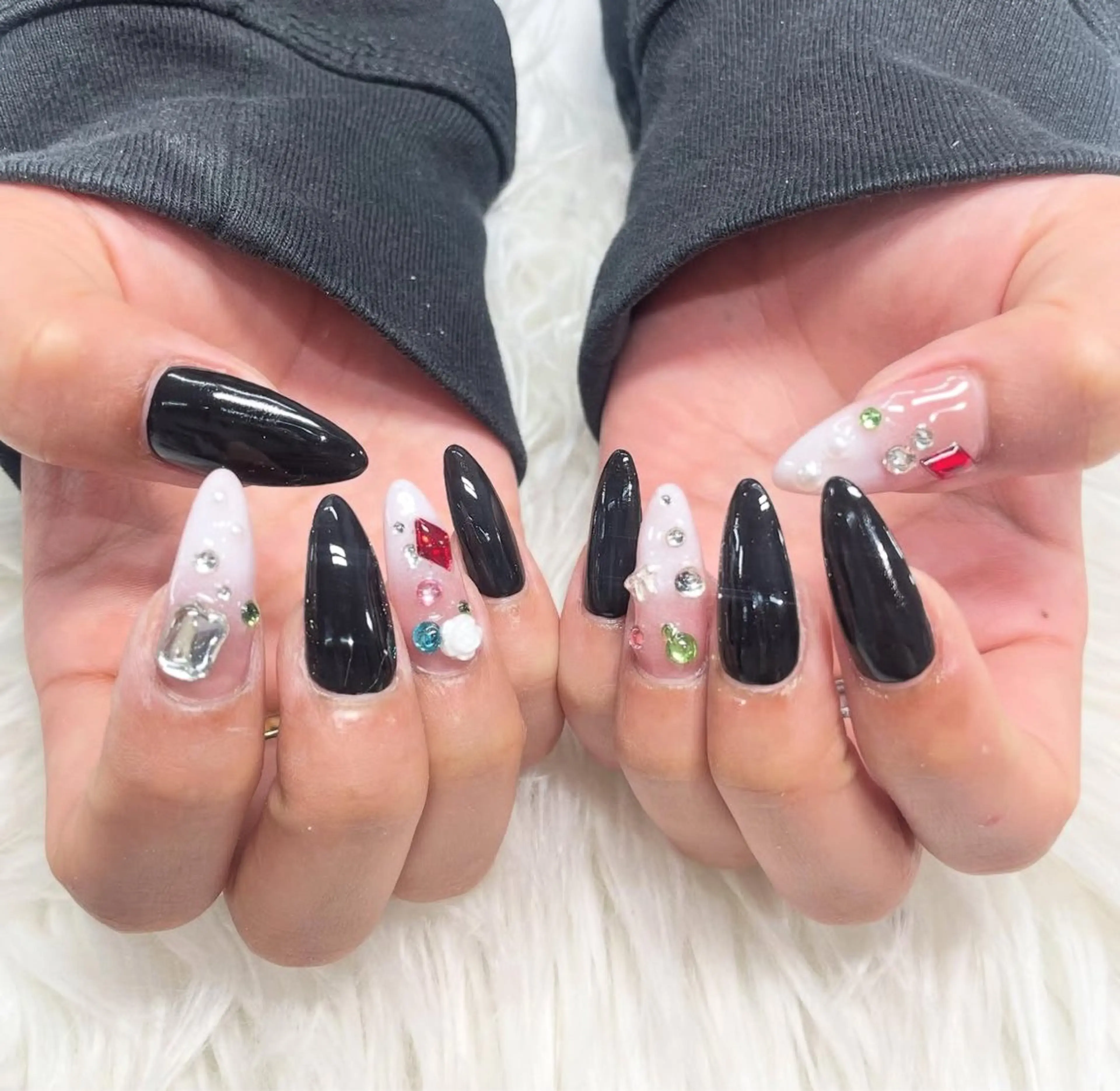 ネイル WOLTOKYO 渋谷/RIAのネイルデザイン