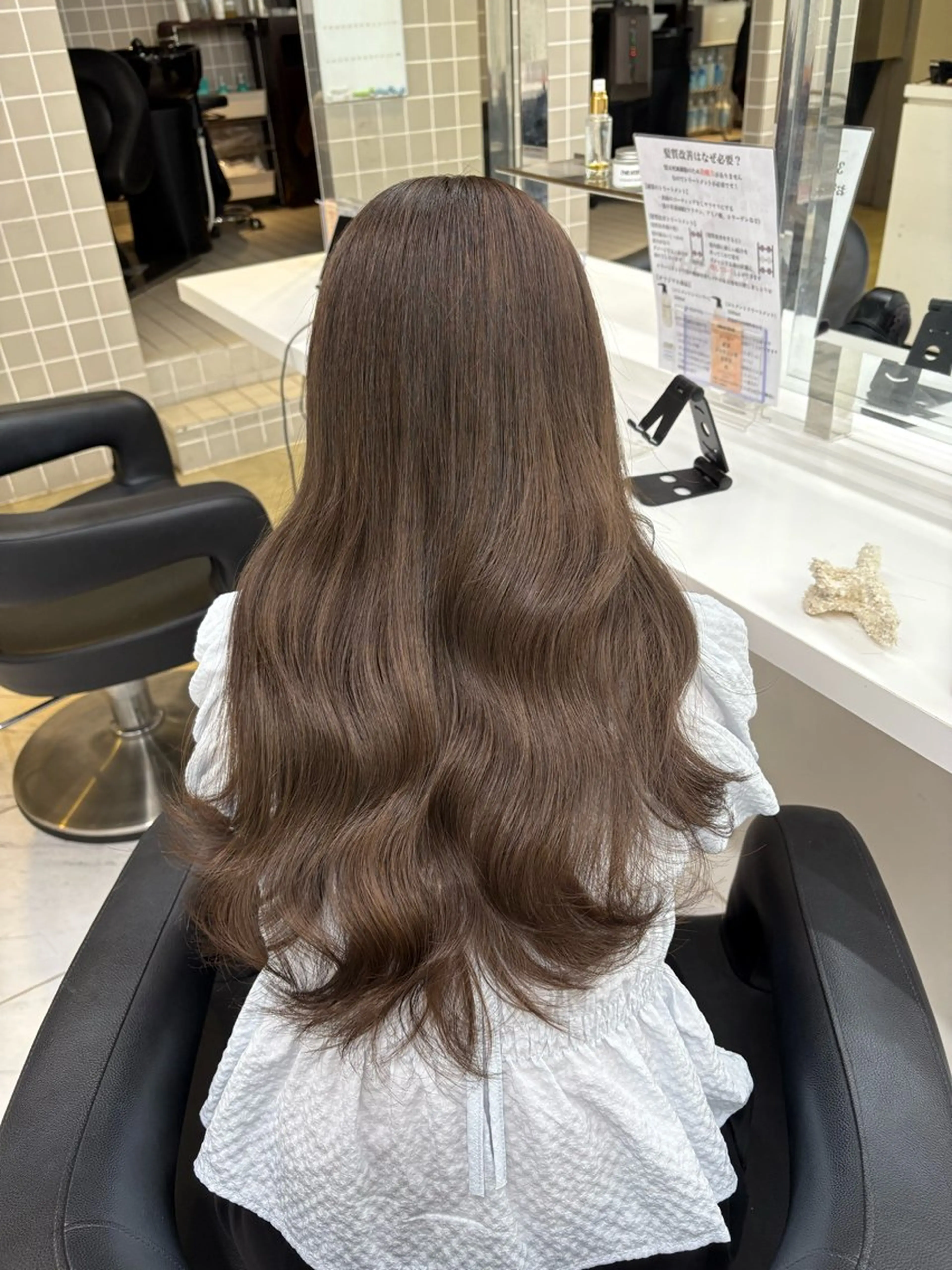 ロング ヘアカラー トリートメント ヘッドスパ ヘアセット 寒色＆ブリーチ特化 寒色MiOのヘアスタイル