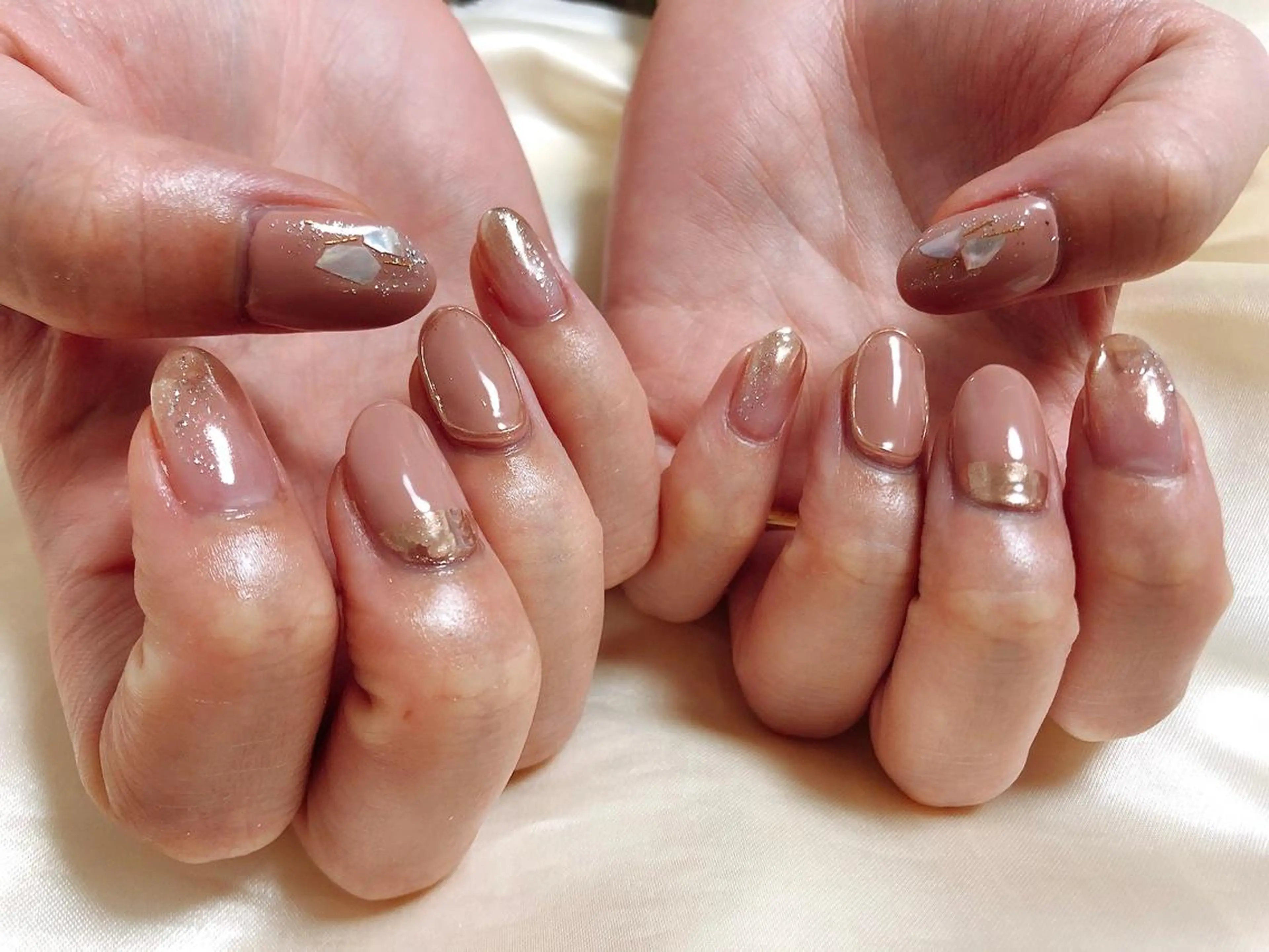 ネイル mogunail &blowのネイルデザイン