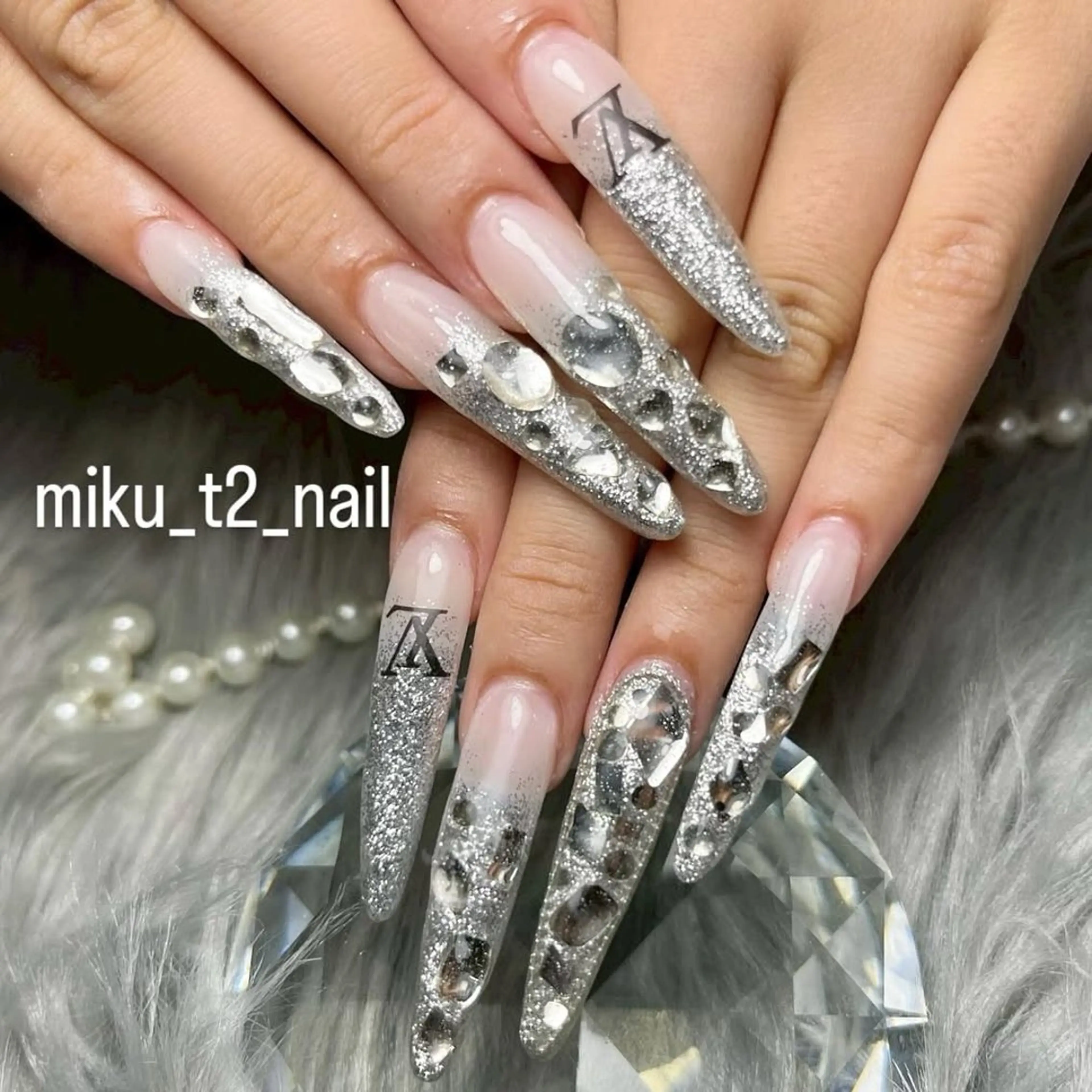ネイル ハンドネイル nail salon T2所属・MI KUのネイルデザイン