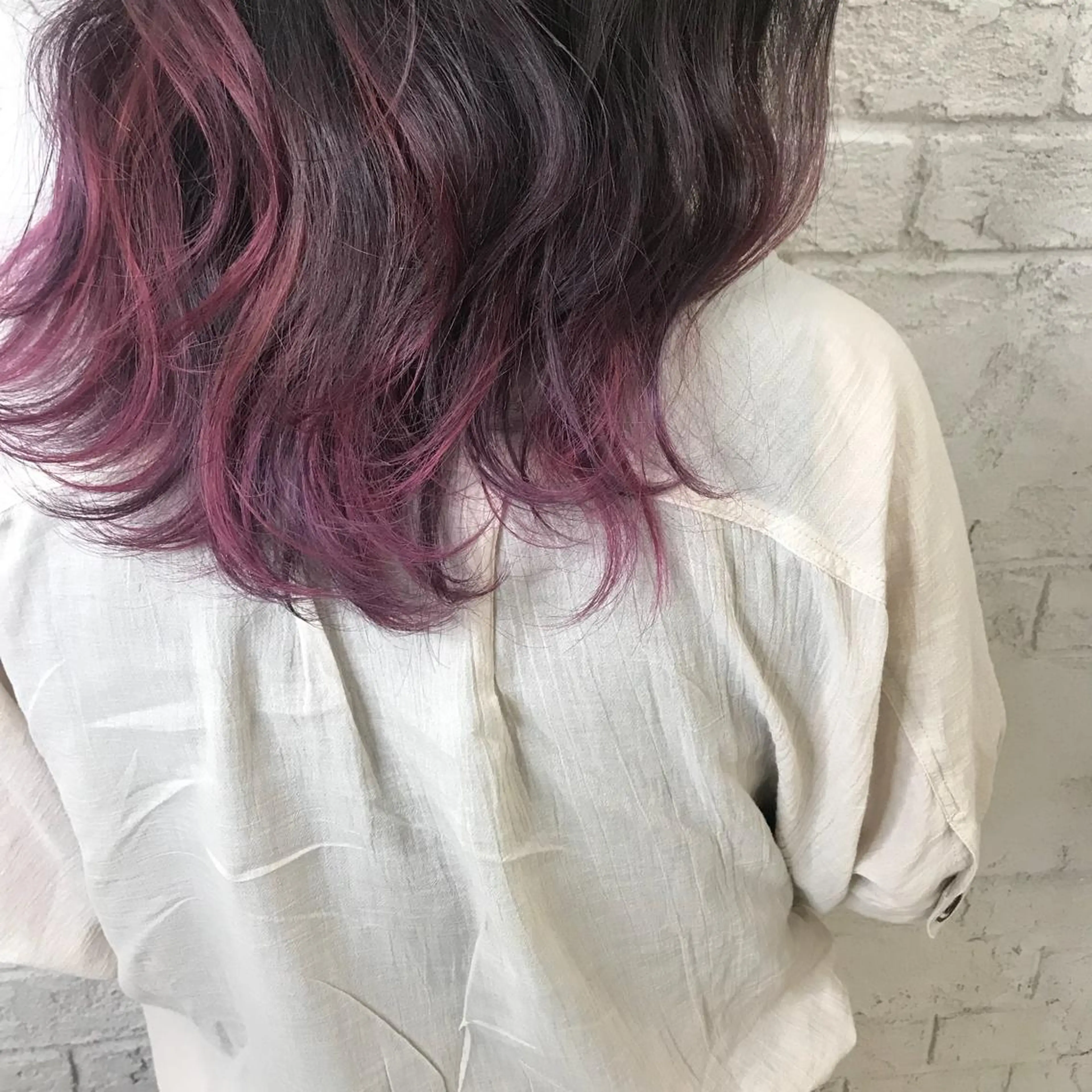 ロング カラー オリーブ/アッシュ やわらか透明感カラーのヘアスタイル