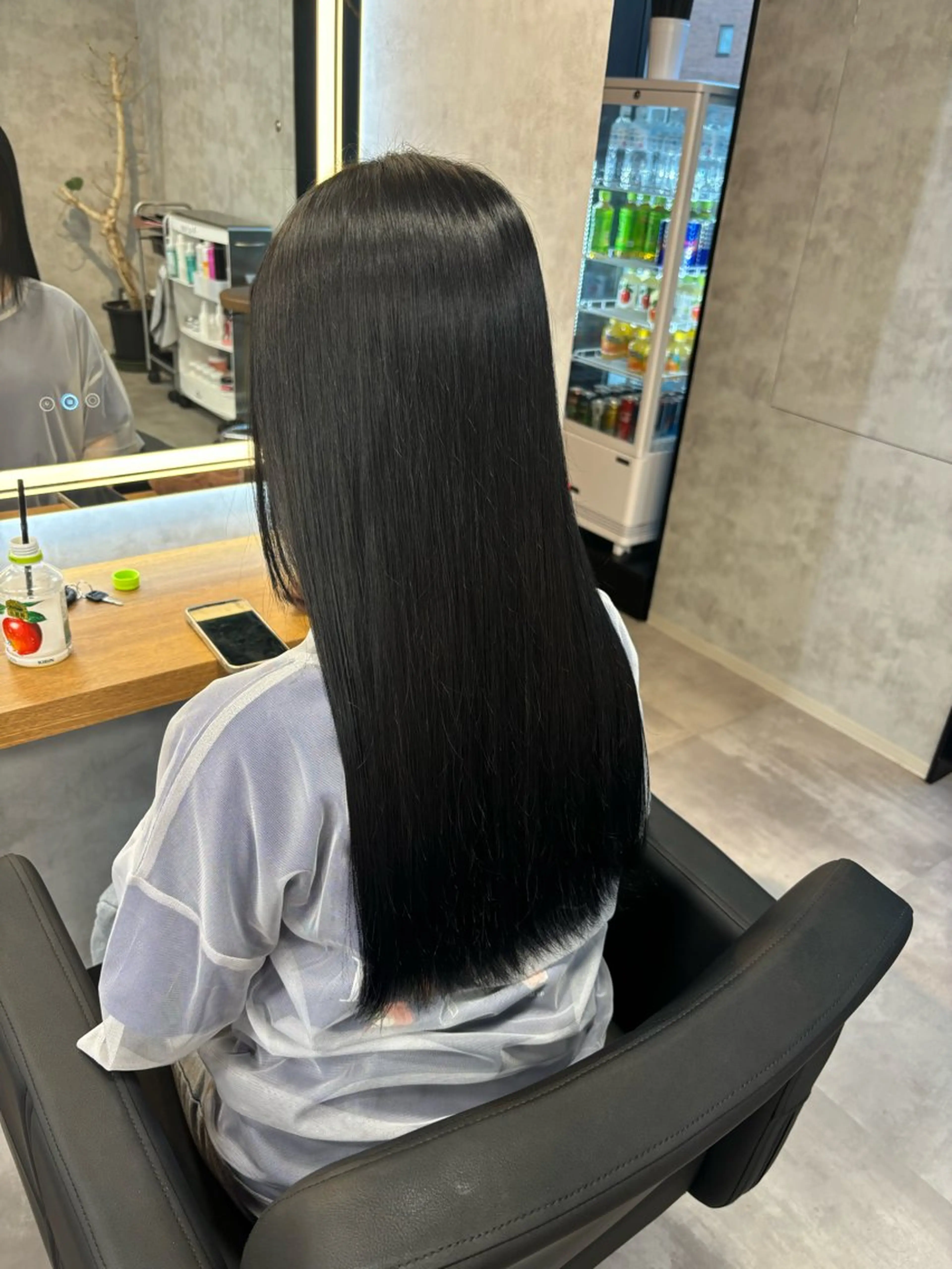 ロング カラー パーマ ヘアアレンジ 透明感ブリーチカラー 🌈TOMOHIROのヘアスタイル