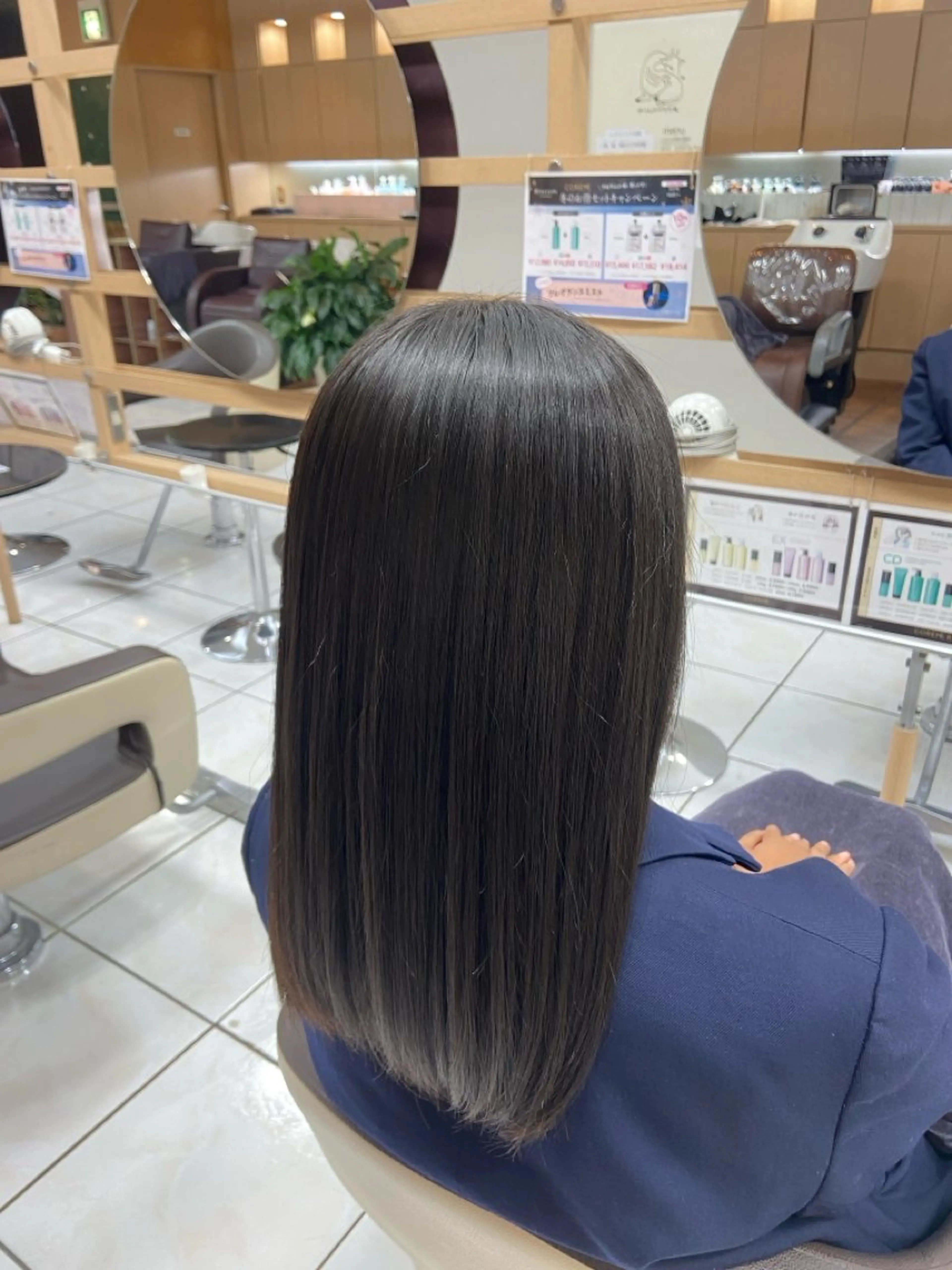 縮毛矯正 Blossom 濱中のヘアスタイル