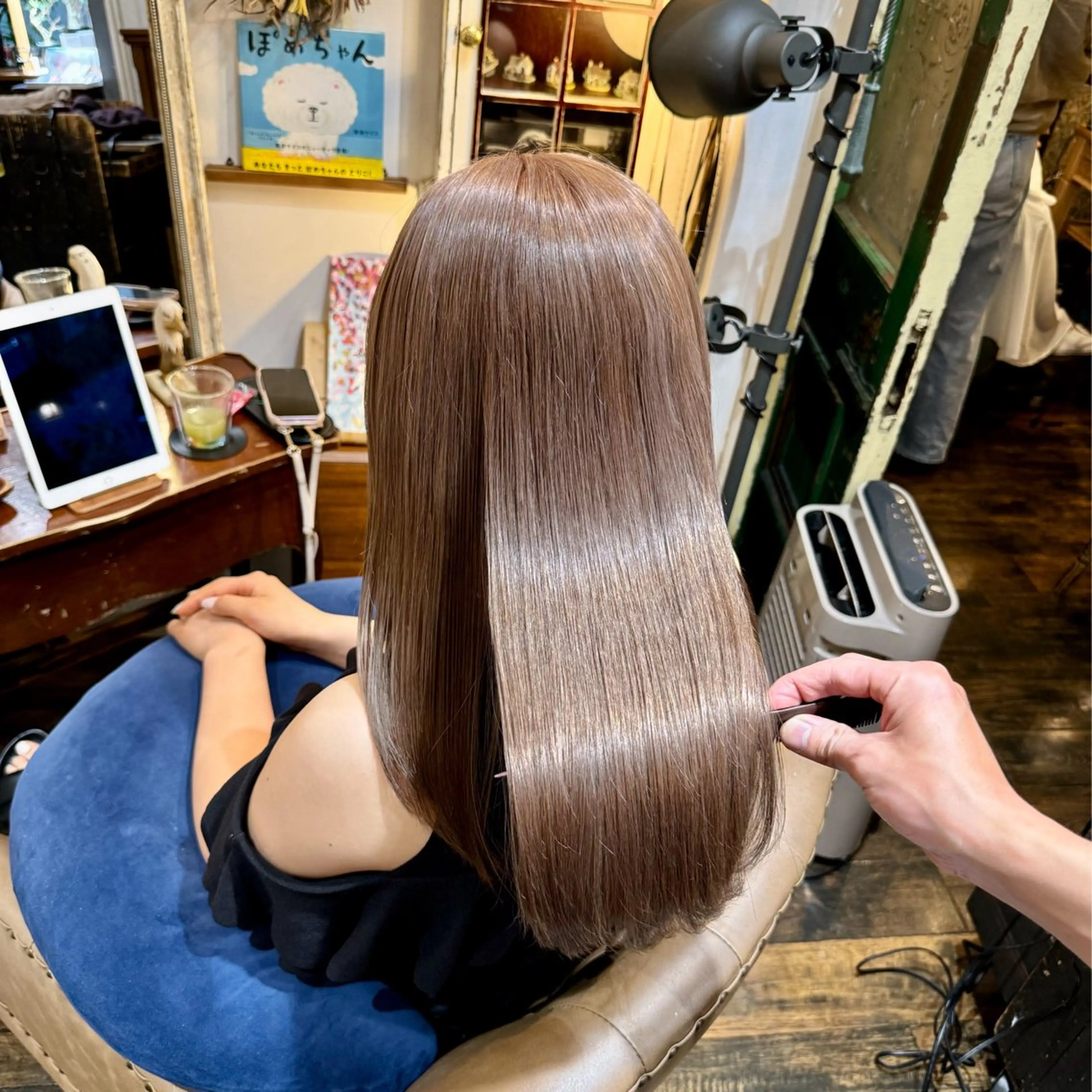 ケアブリーチ1回✨ミルクティーベージュカラー+カット+3stepトリートメントの写真