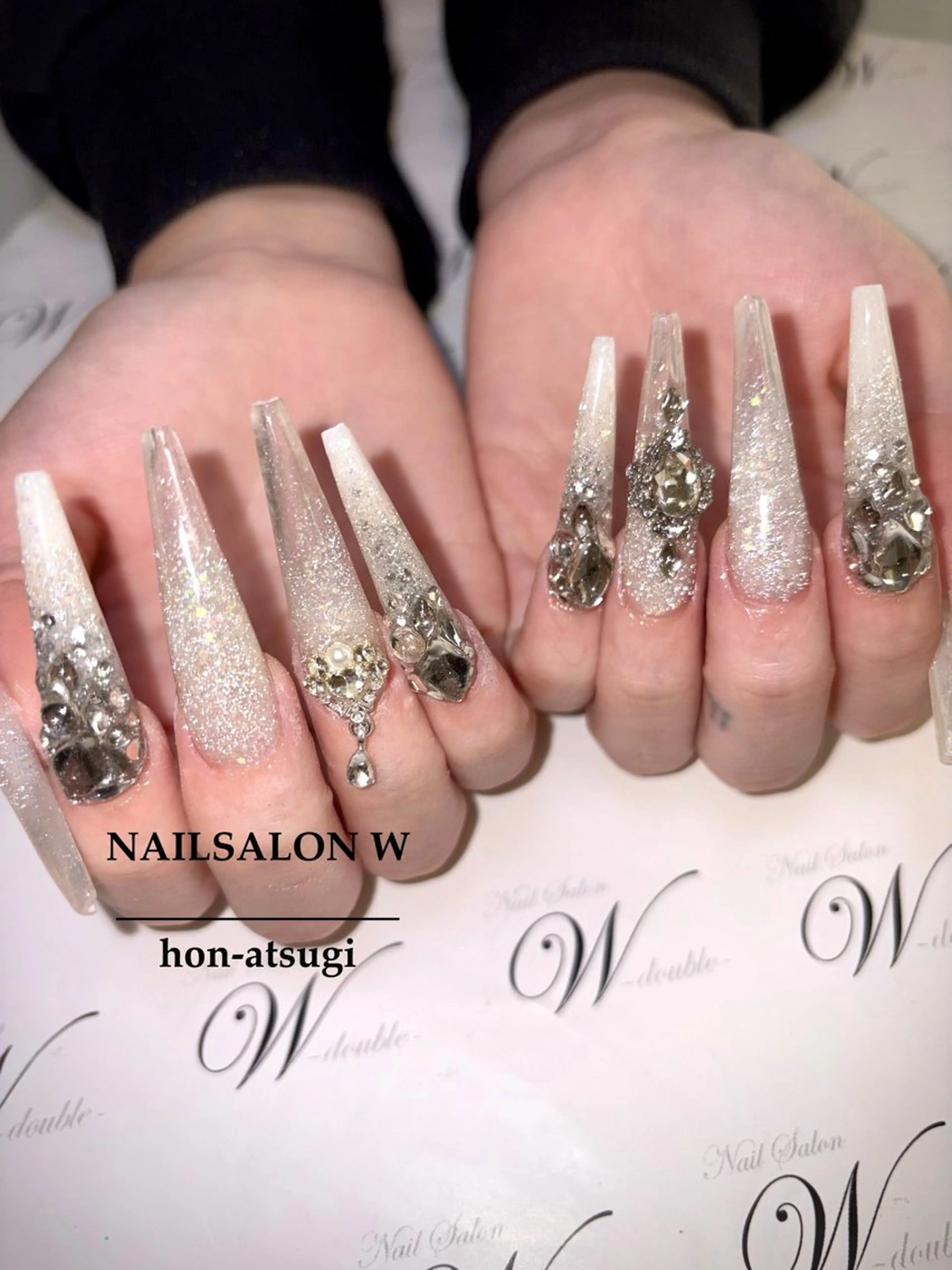 ネイル アートネイル ジェルネイル ロングネイル スカルプネイル ワンホンネイル ネイルサロン ダブルのネイルデザイン