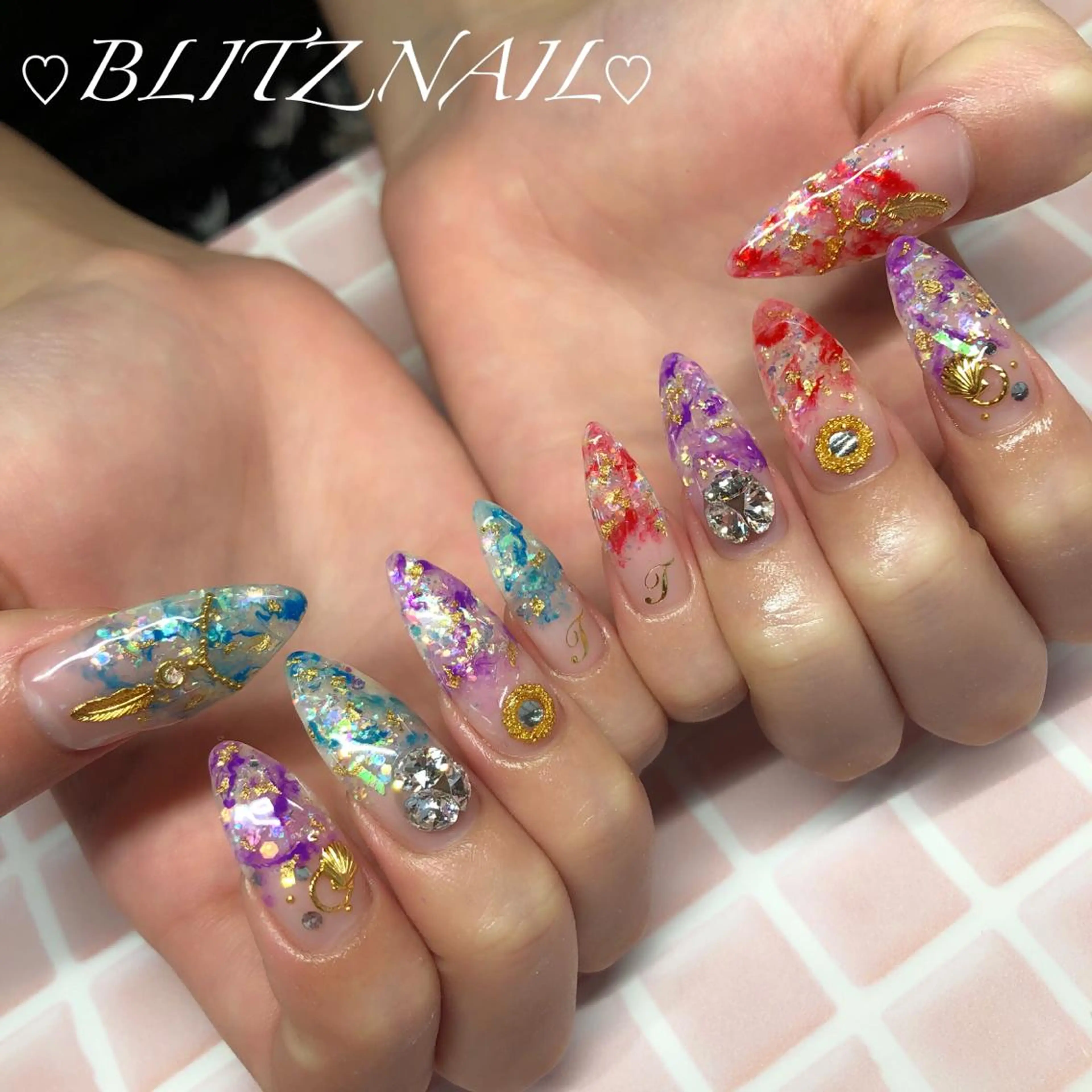 ネイル BLITZ Nail 岩田💅🏻✨のネイルデザイン