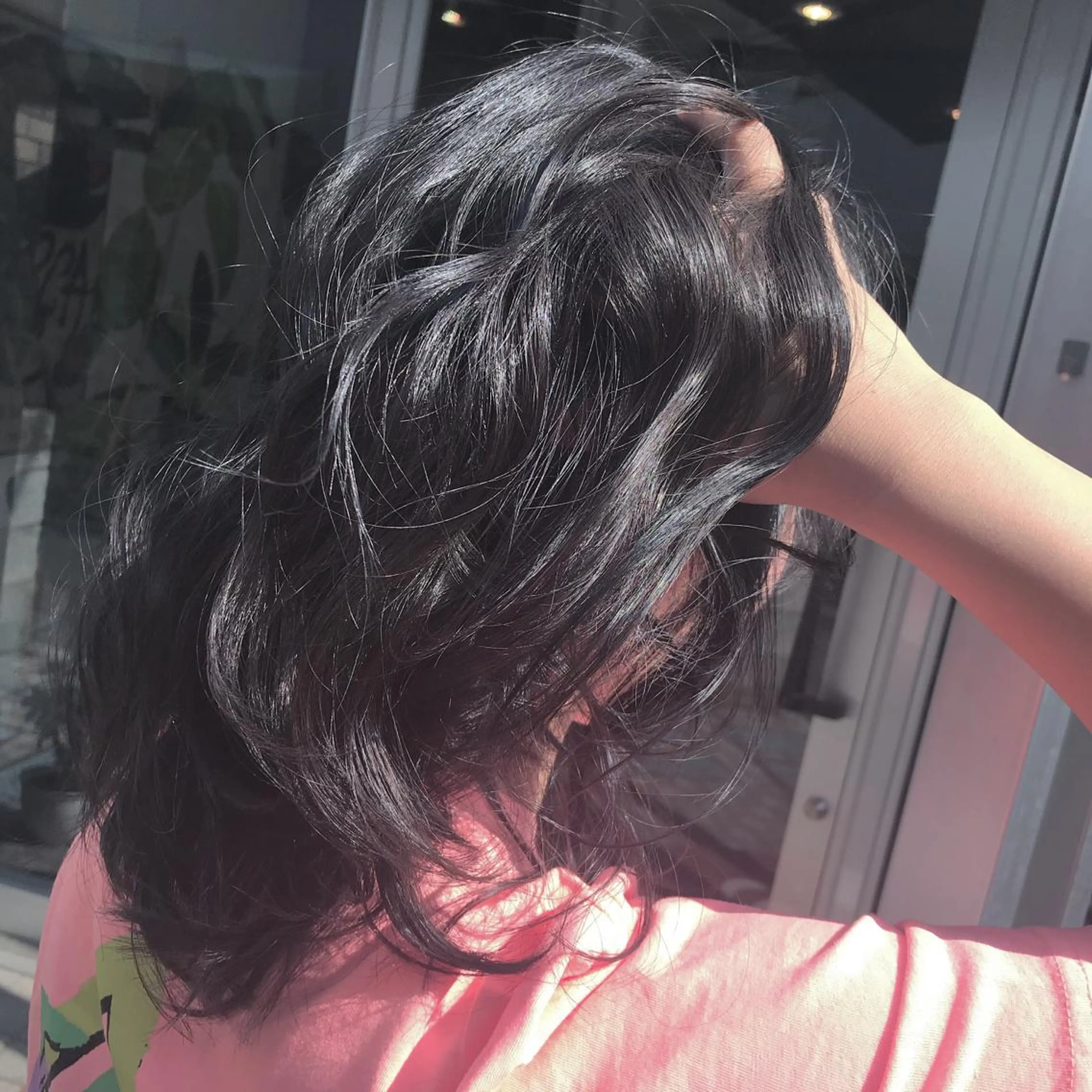 ミディアム カラー ダークグレー pep natsumiのヘアスタイル